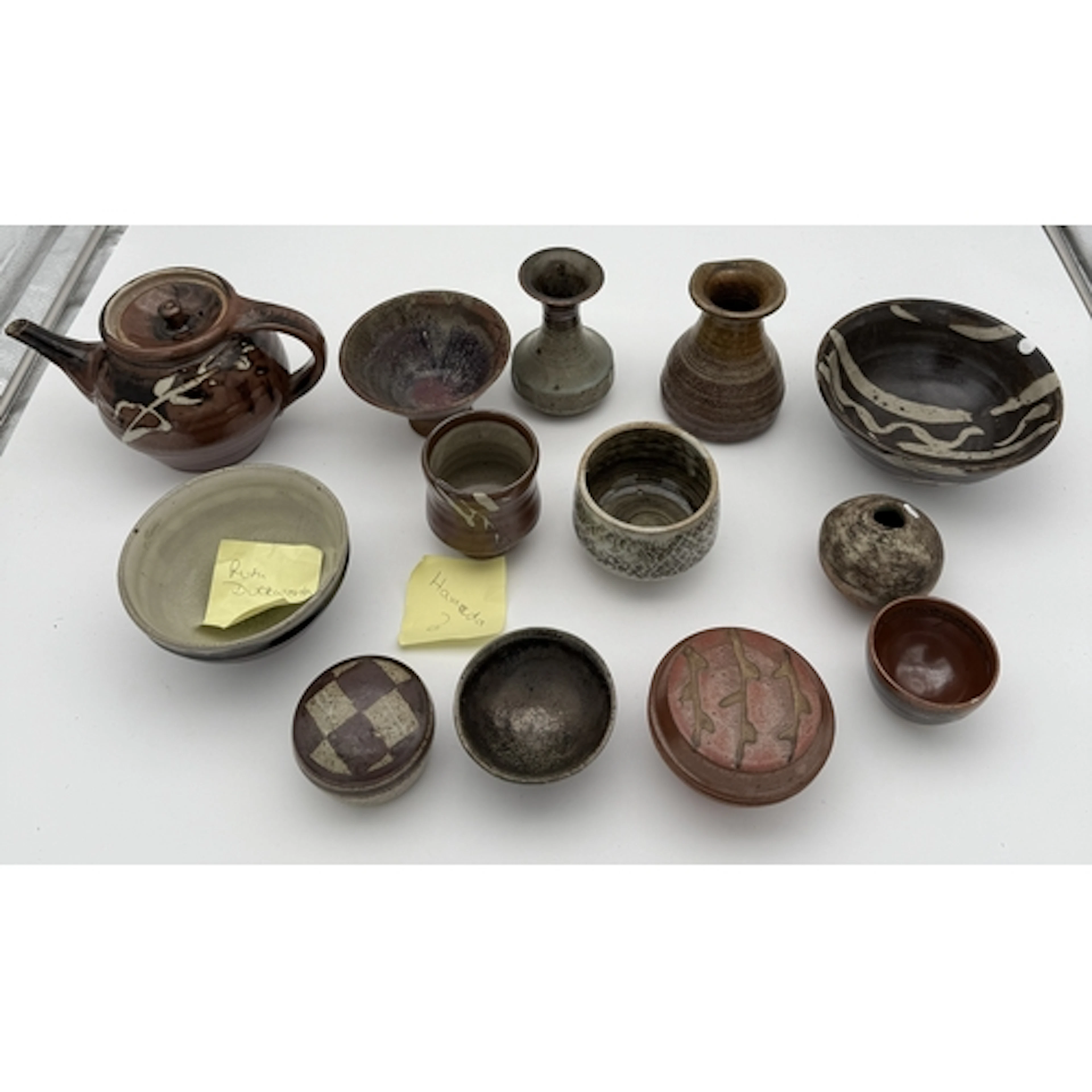 A GROUP OF STUDIO CERAMICS, SOME WITH ATTRIBUTIONS SUCH AS H...