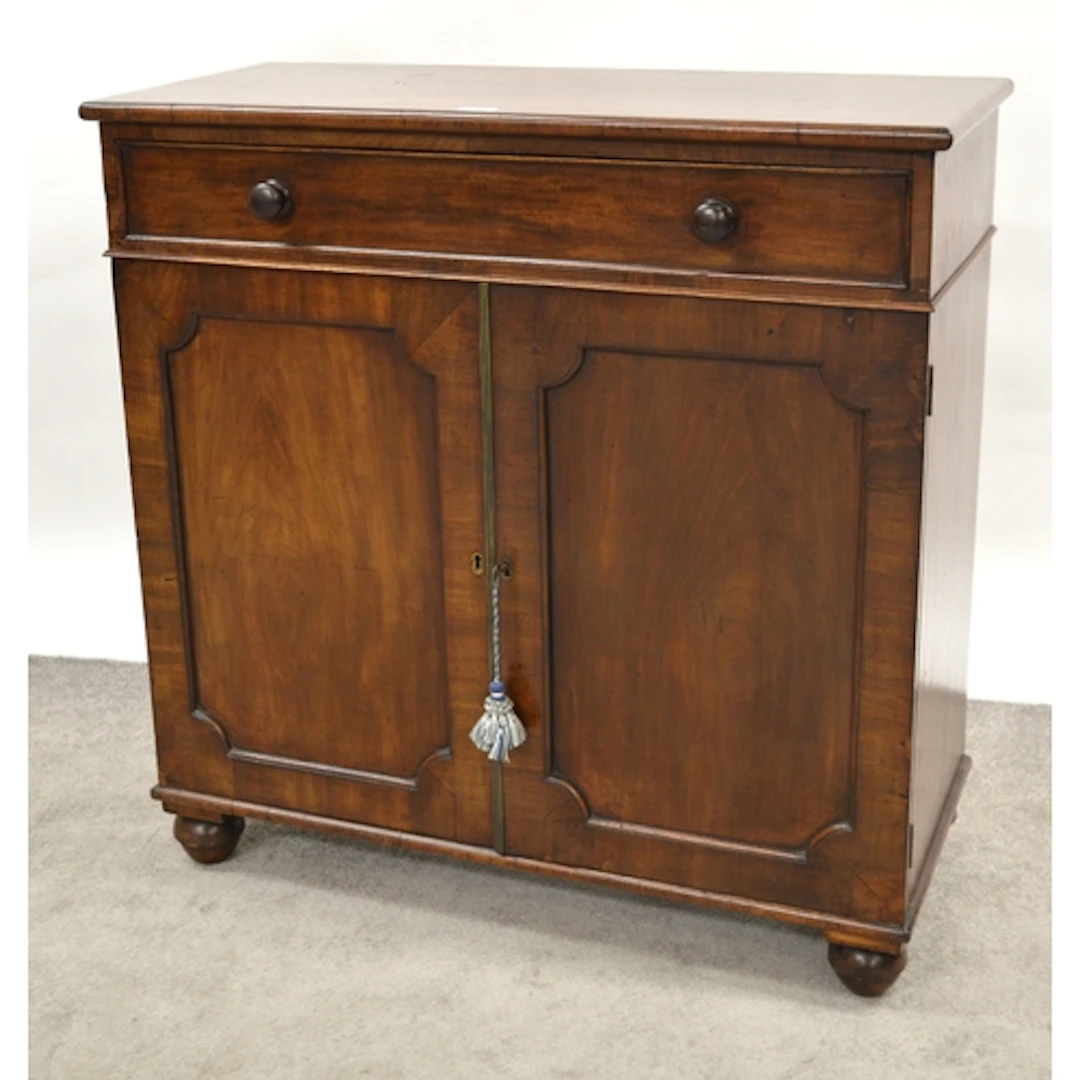 Regency mahogany side cabinet, having single long drawer wit...