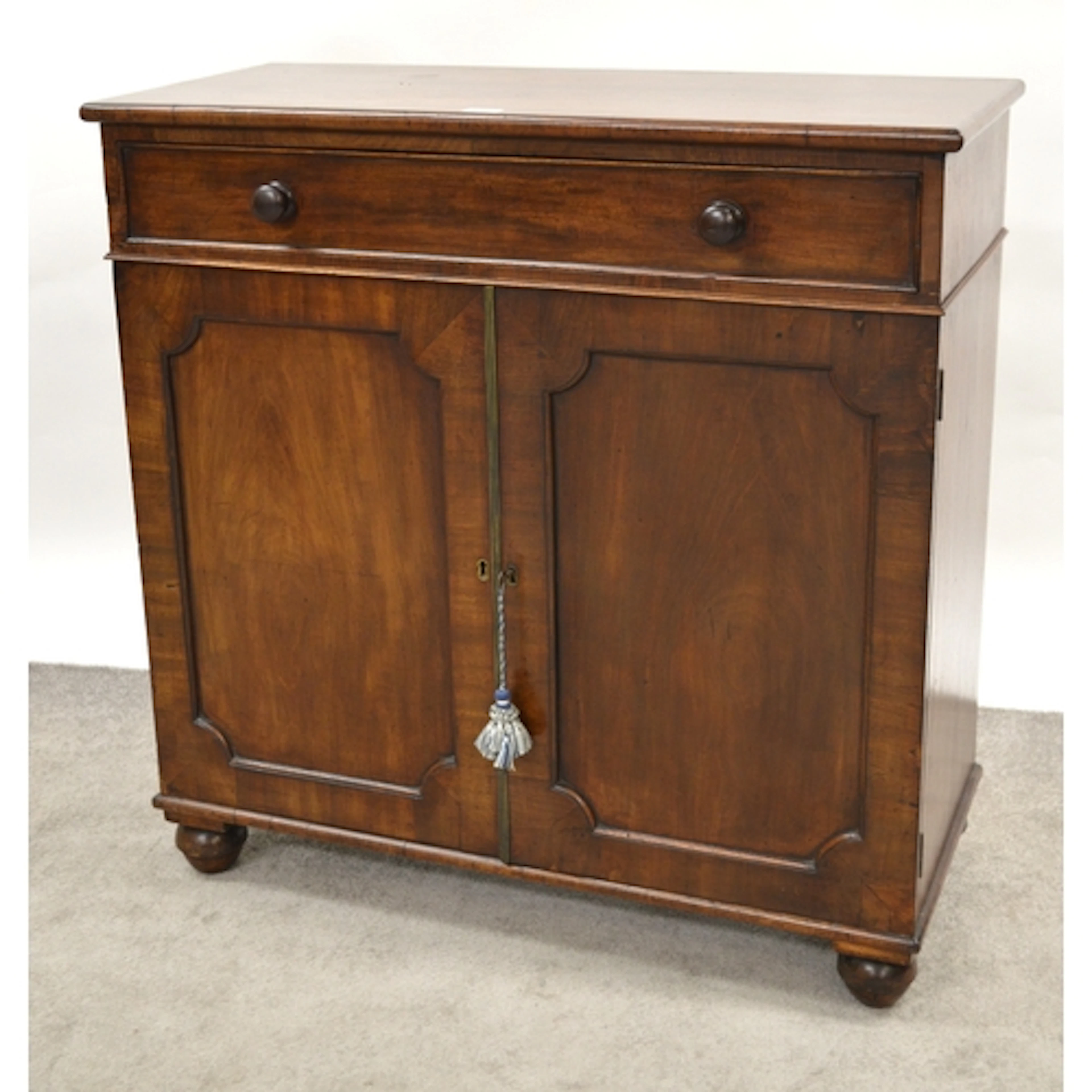 Regency mahogany side cabinet, having single long drawer wit...