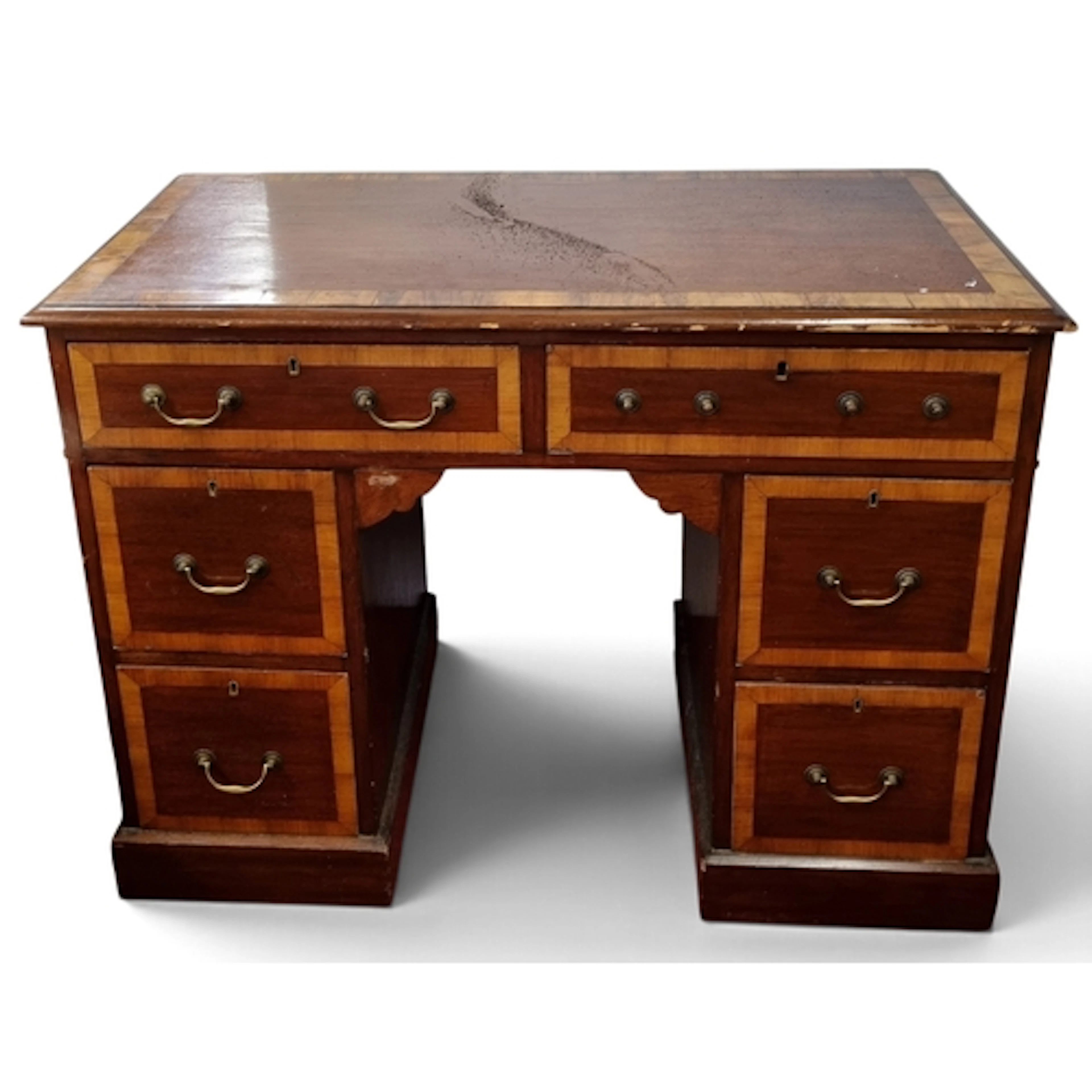 A late 19th early 20th Century Mahogany and cross banded Kne...