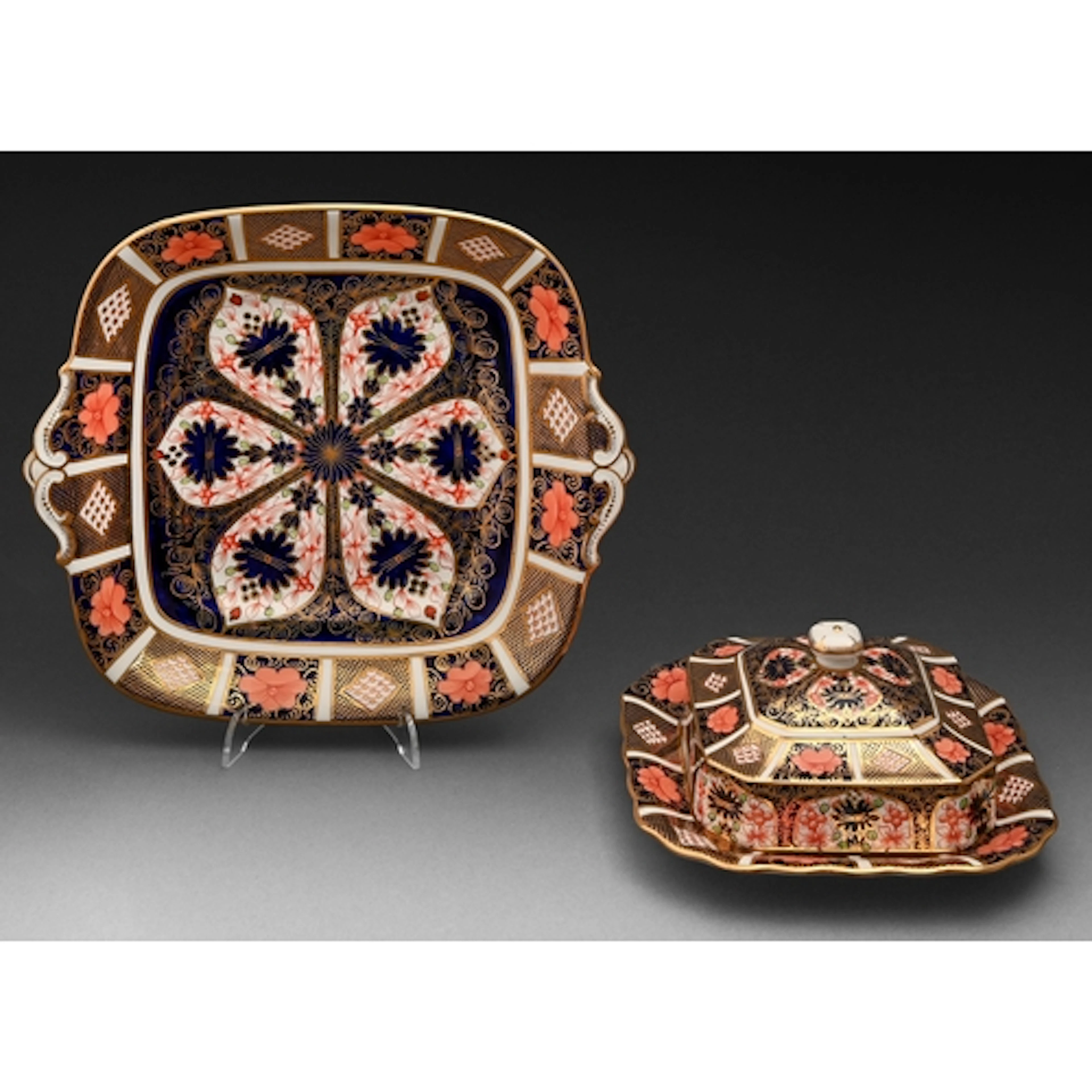 A Royal Crown Derby Imari pattern butter dish and cover and ...