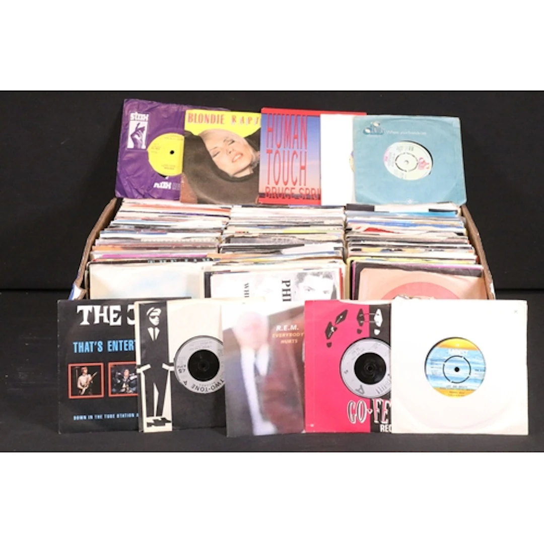 Vinyl - Over 350 Soul, Rock & Pop 7" singles to include Book...