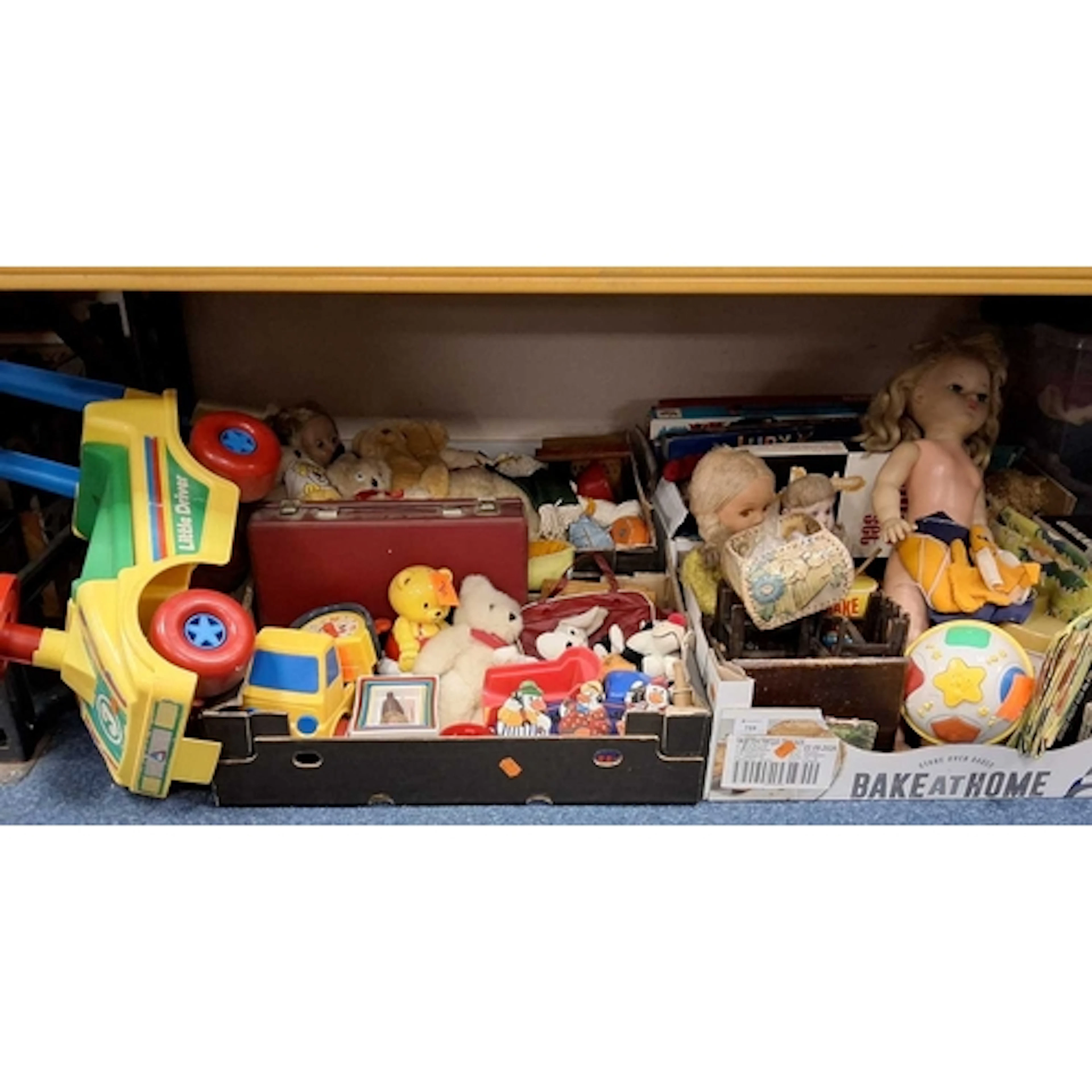 FOUR BOXES AND LOOSE VINTAGE CHILDREN'S TOYS, to include Lit...