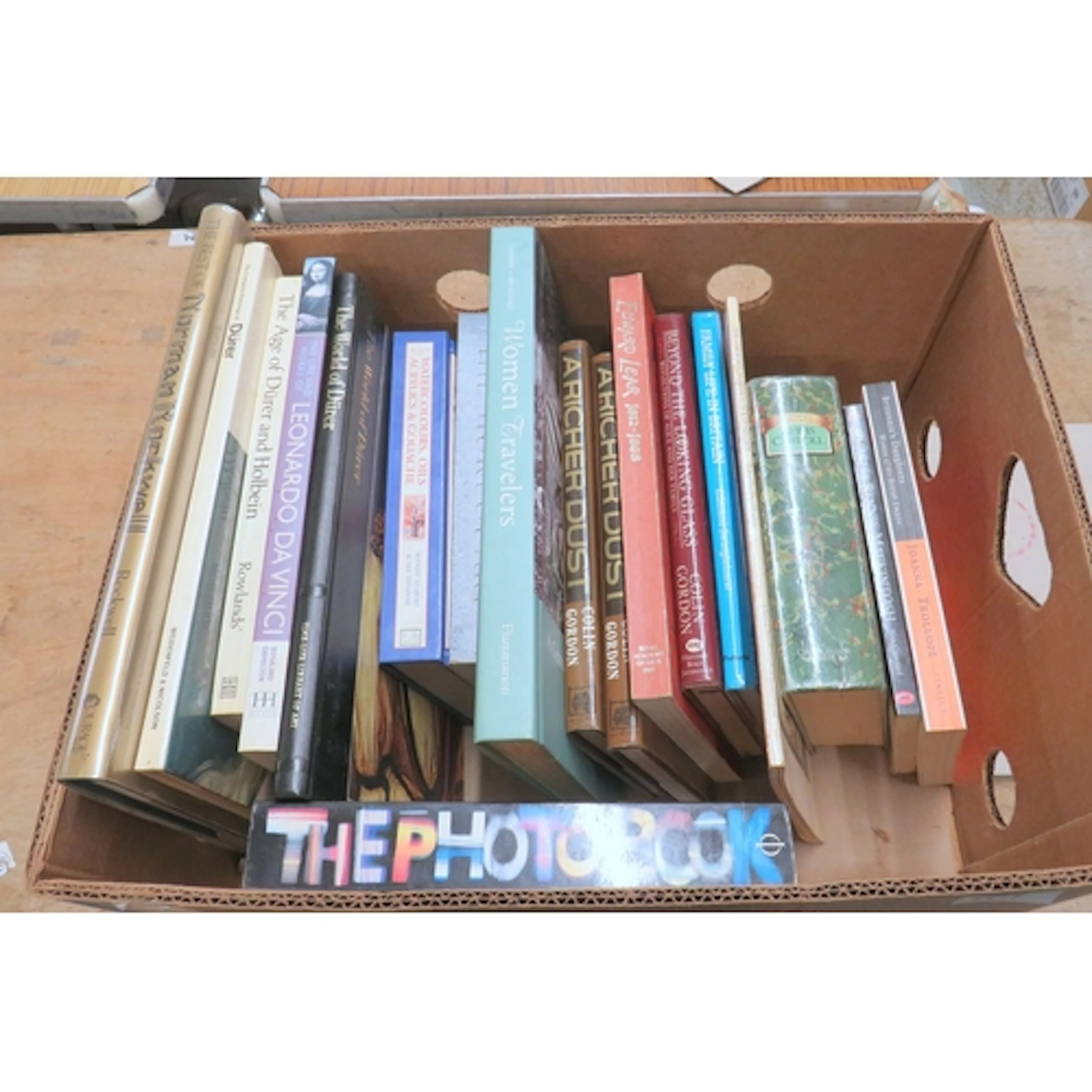Books incl. The Best of Norman Rockwell, The Age of Durer & ...