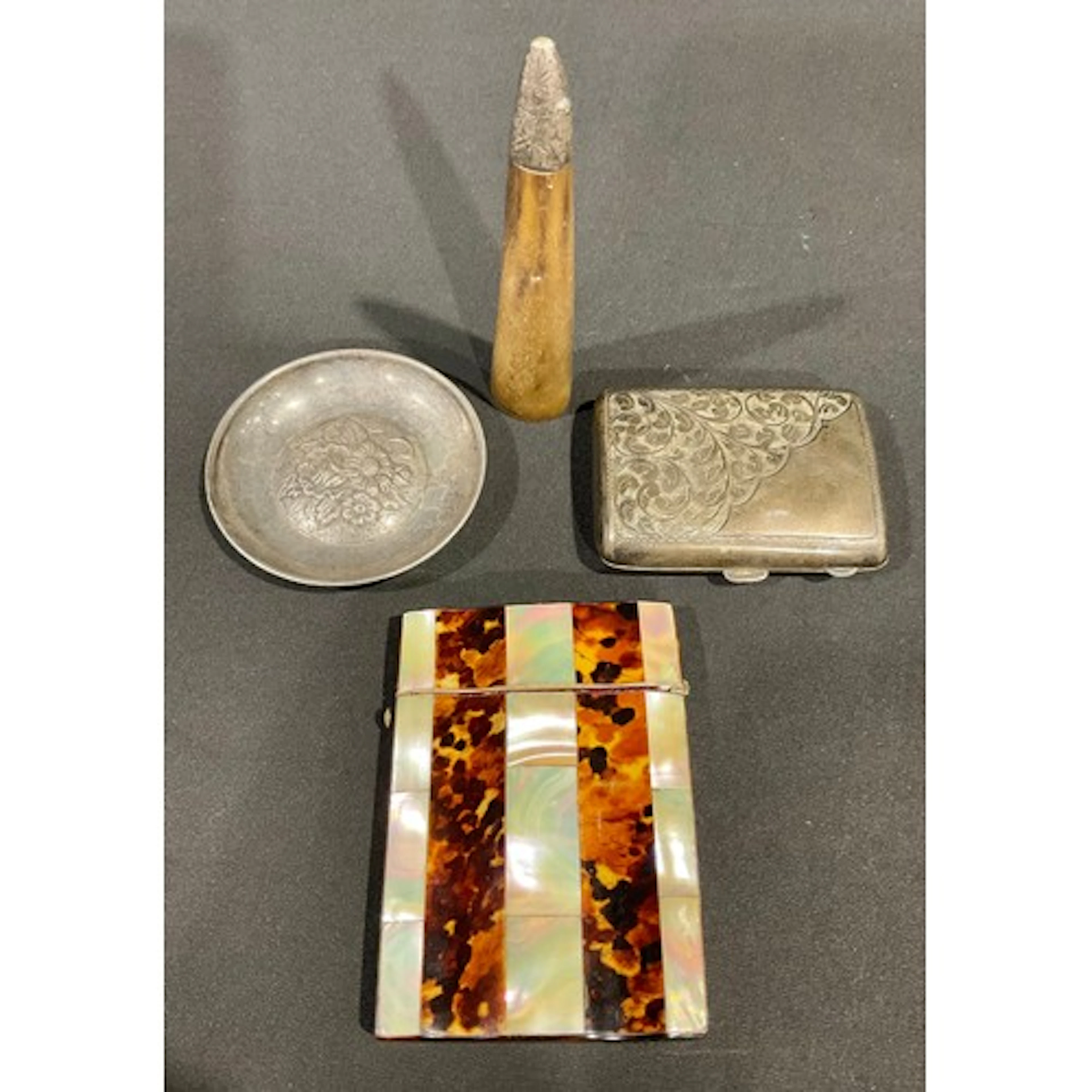 A George V silver cigarette case, Birmingham 1923, 77.5g gro...