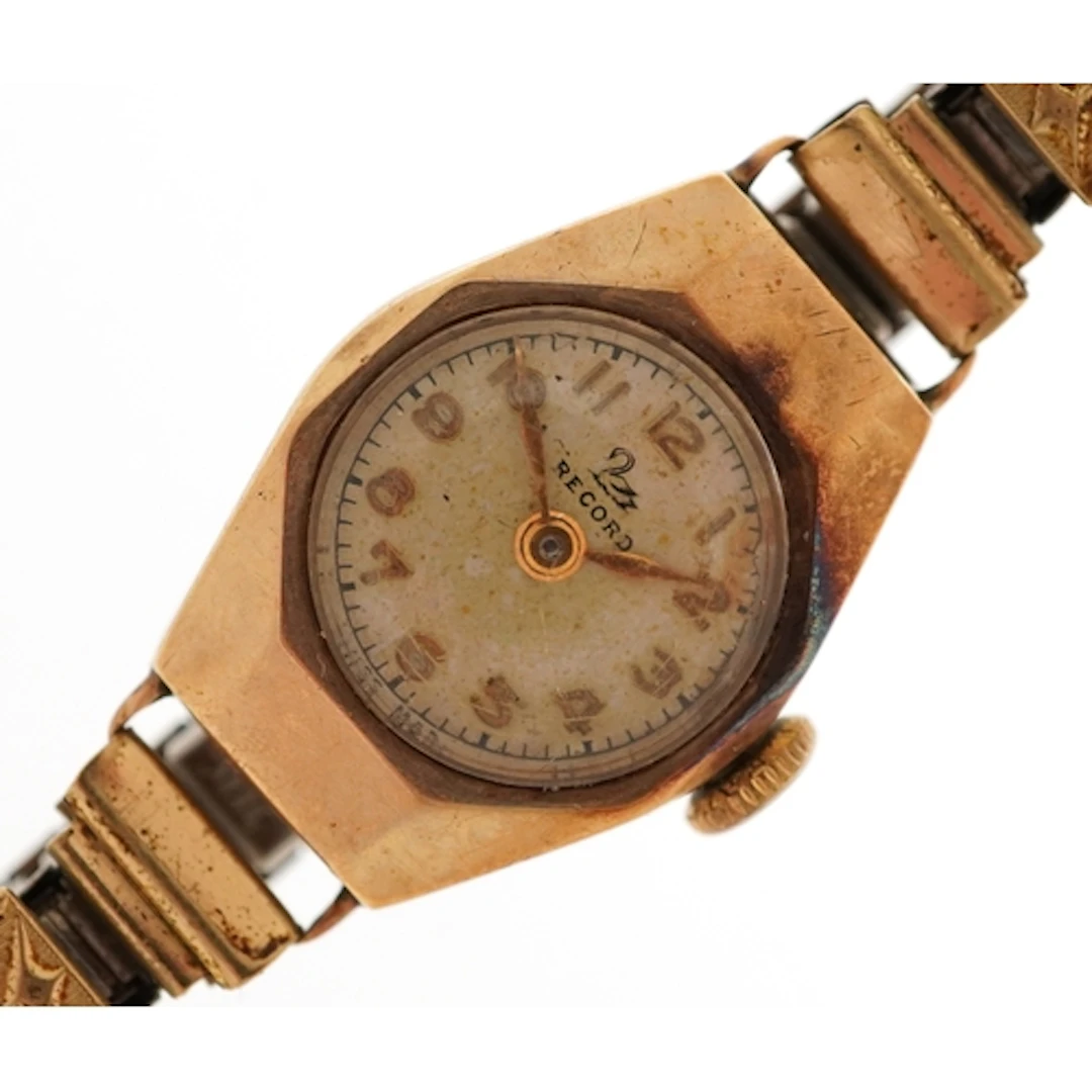 Record, 9ct gold cased ladies wristwatch, the dial 13mm in d...
