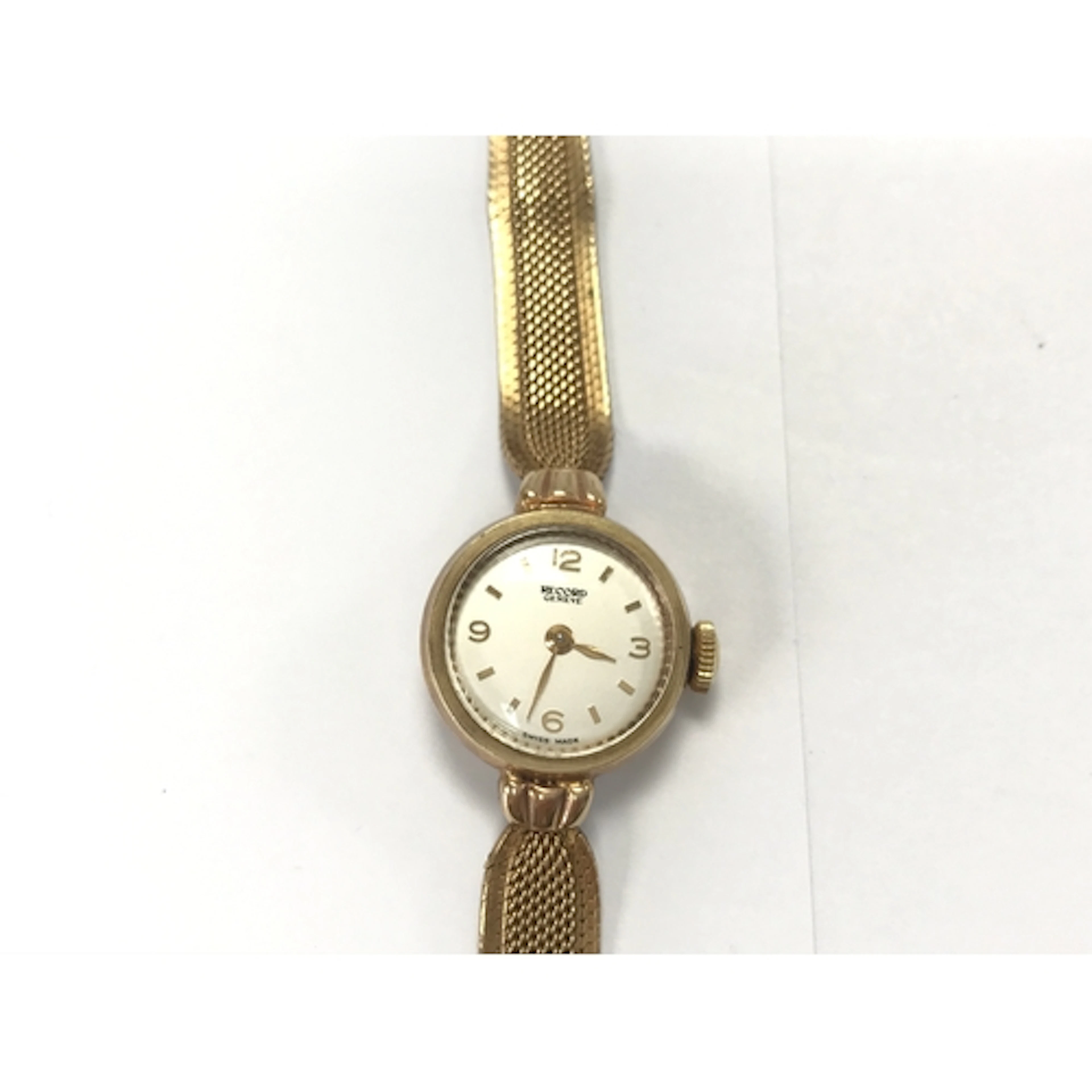 9ct Record Geneva watch round white dial and classic texture...