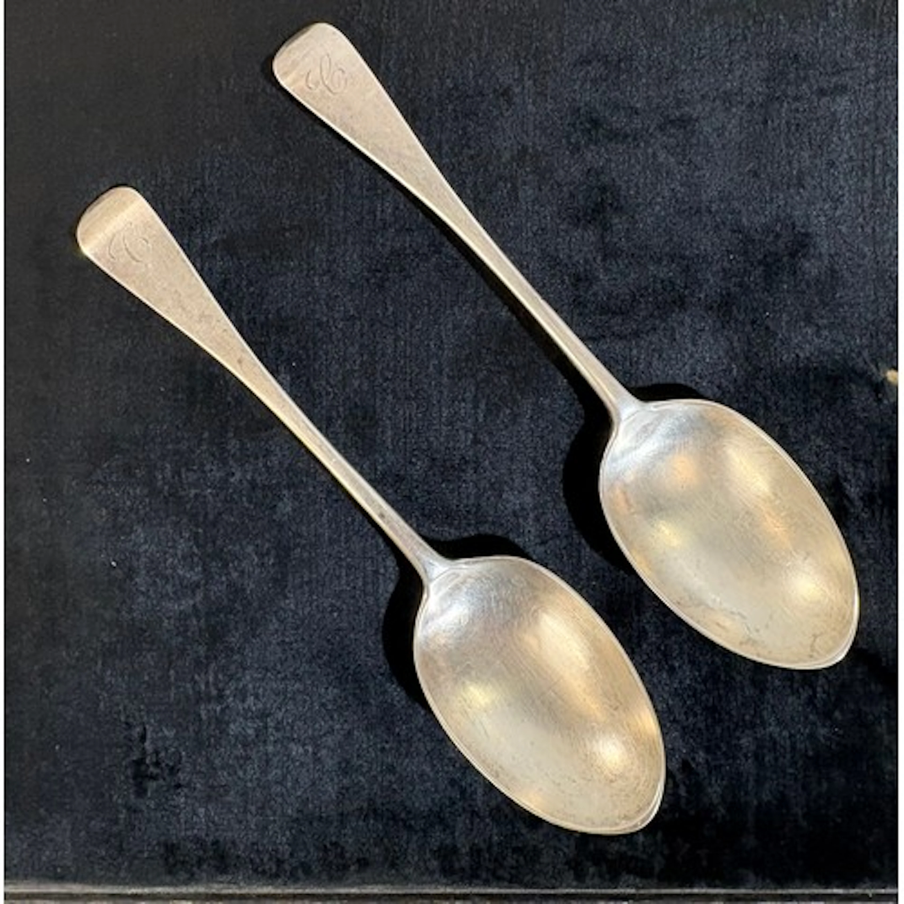 Two silver serving spoons 125g