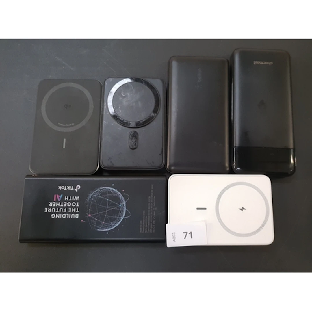 SIX POWER BANKS including Belkin