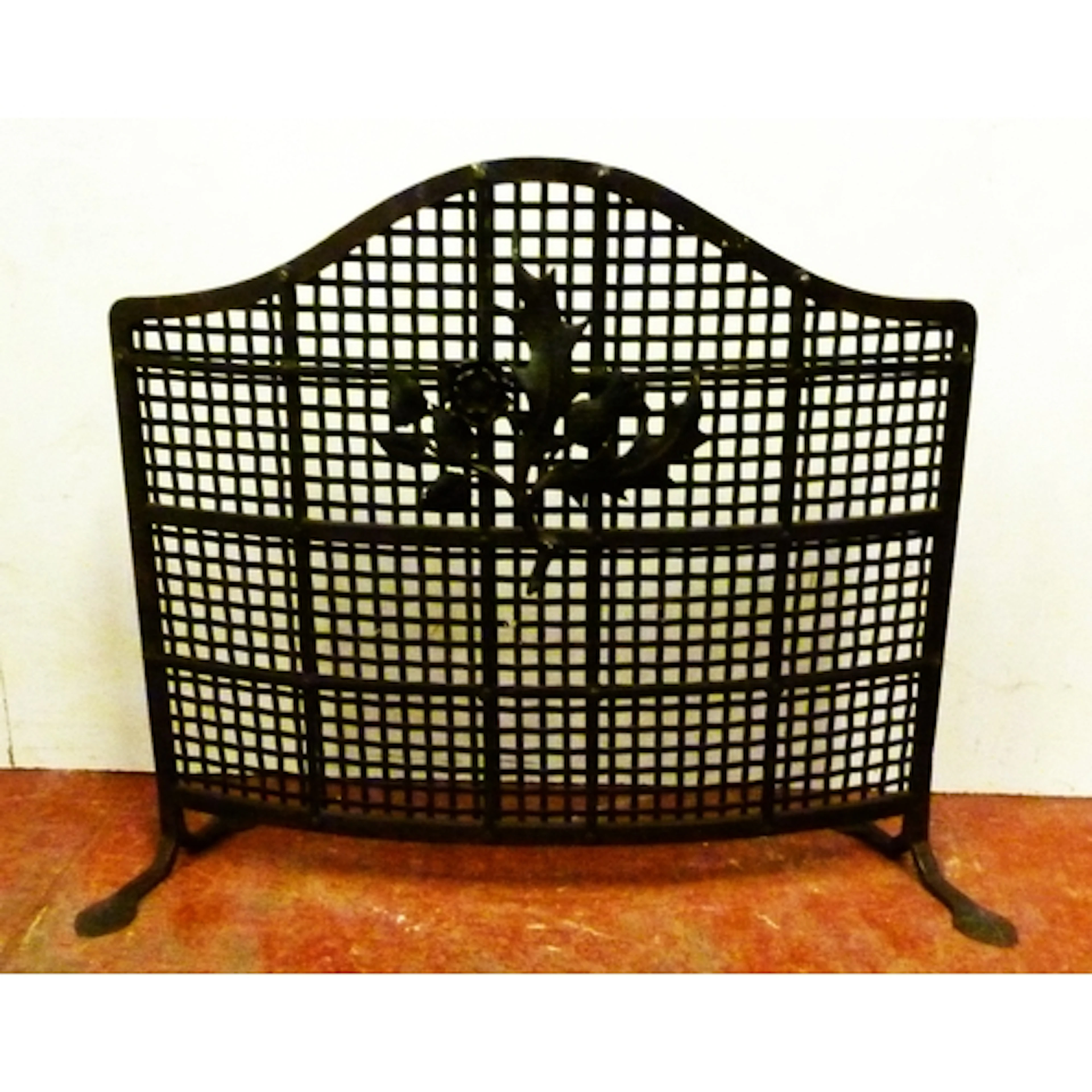 Arts & Crafts style cast iron firescreen, Concave shaped...