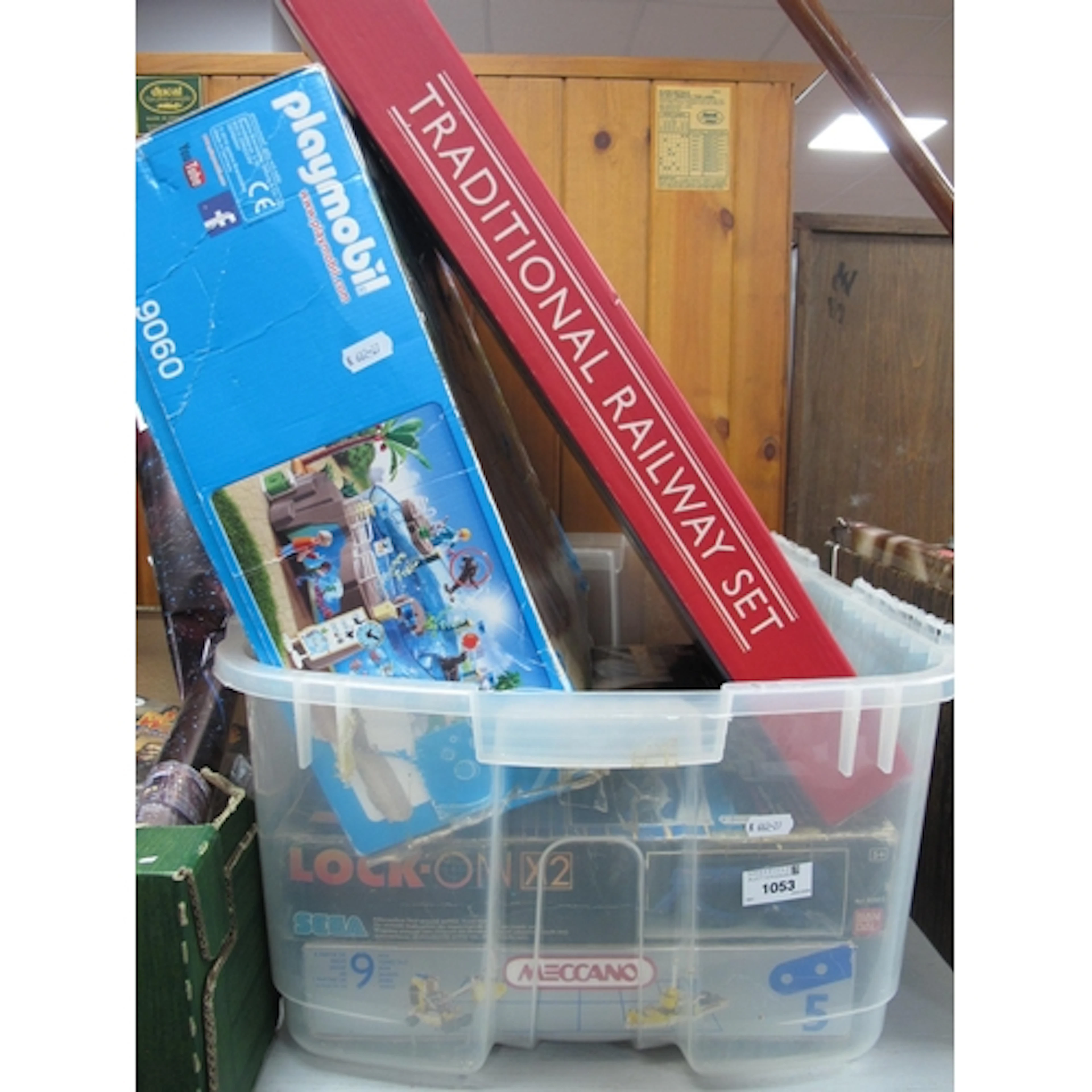 Boxed vintage toys and games, including Meccano Set No.5, Se...