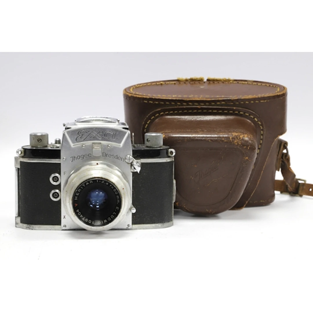Exa Jhagee Dresden 35mm Film Camera with attached V Meritar ...