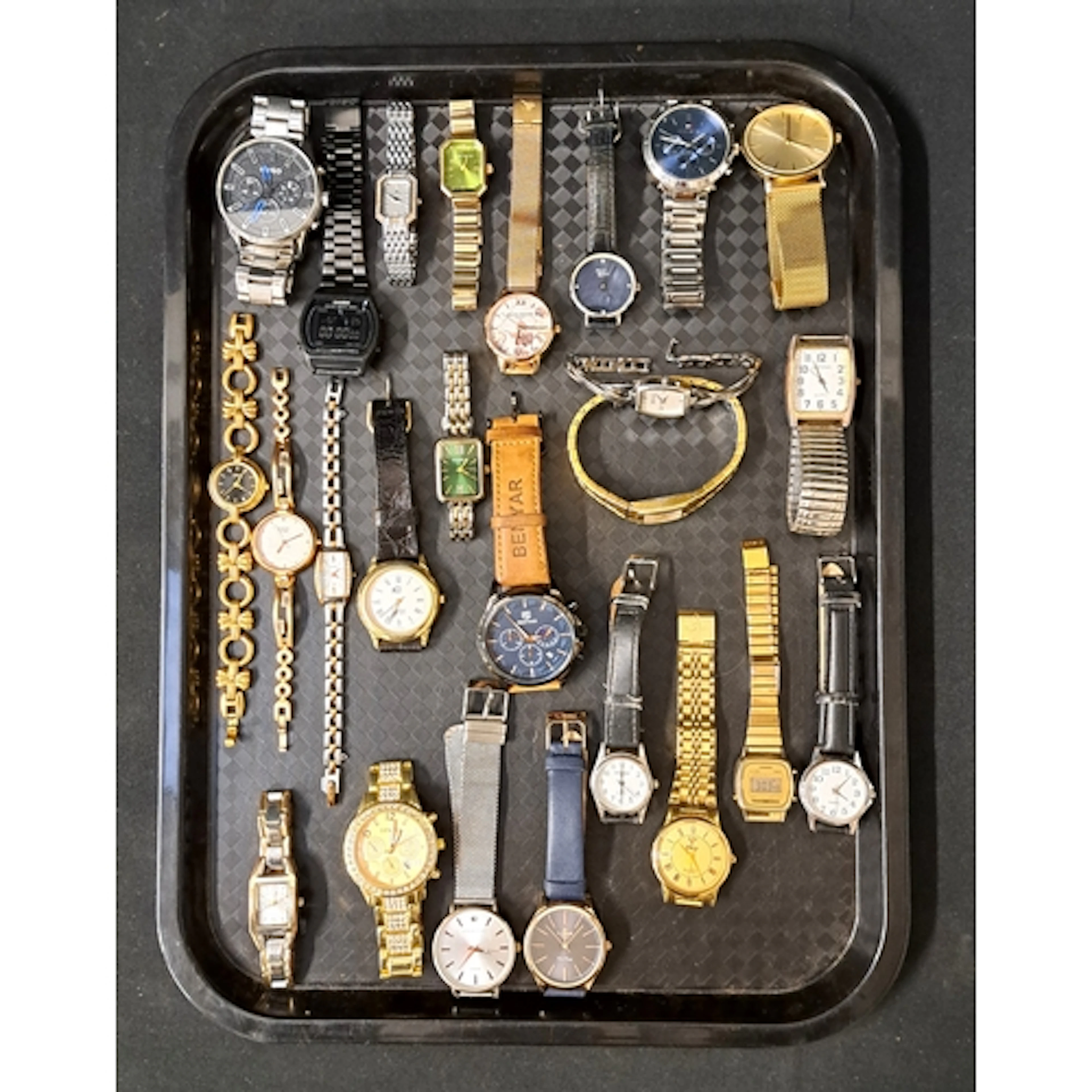 SELECTION OF LADIES AND GENTLEMEN'S WRISTWATCHES including H...