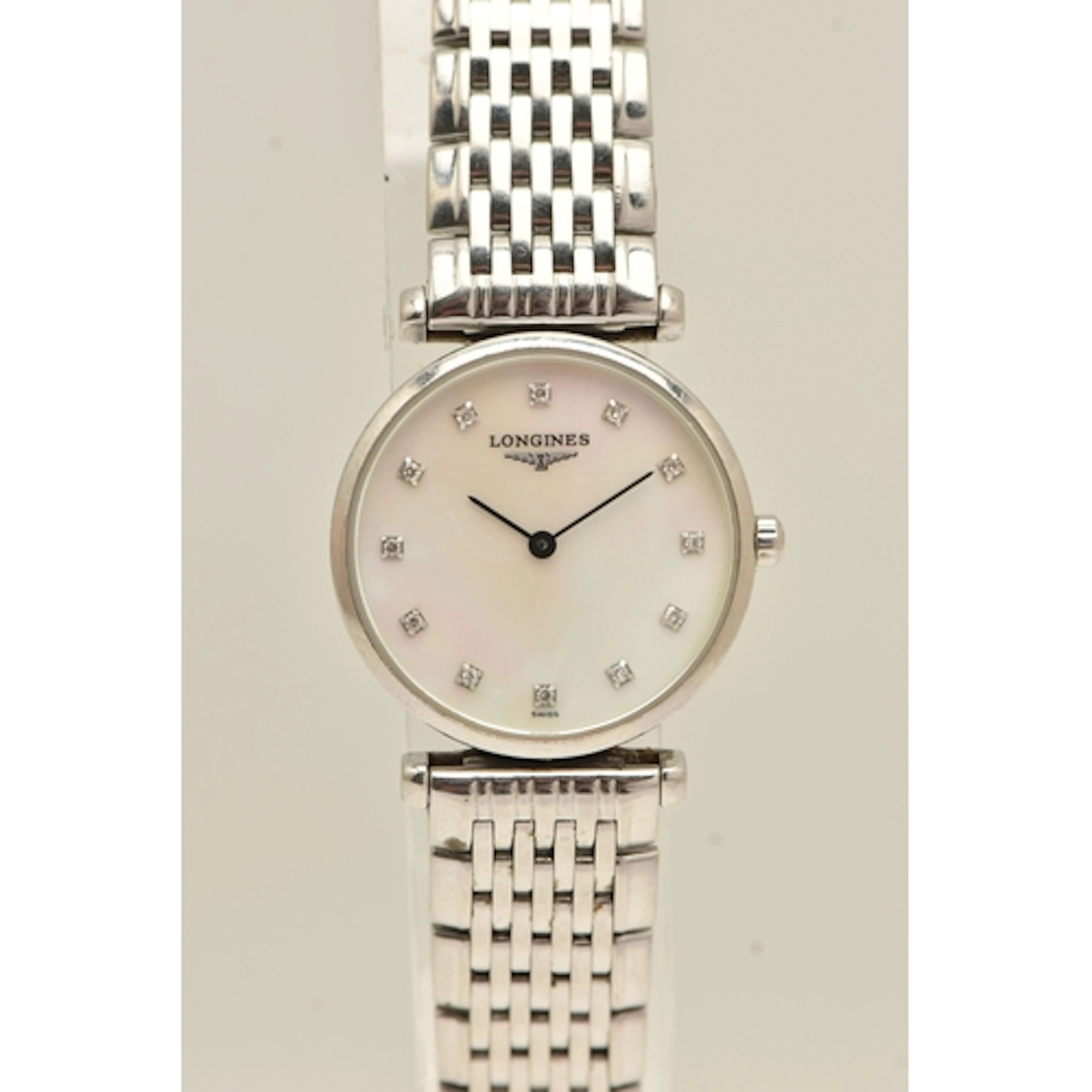 A LADIES STAINLESS STEEL 'LONGINES LA GRANDE CLASSIQUE DE LO...