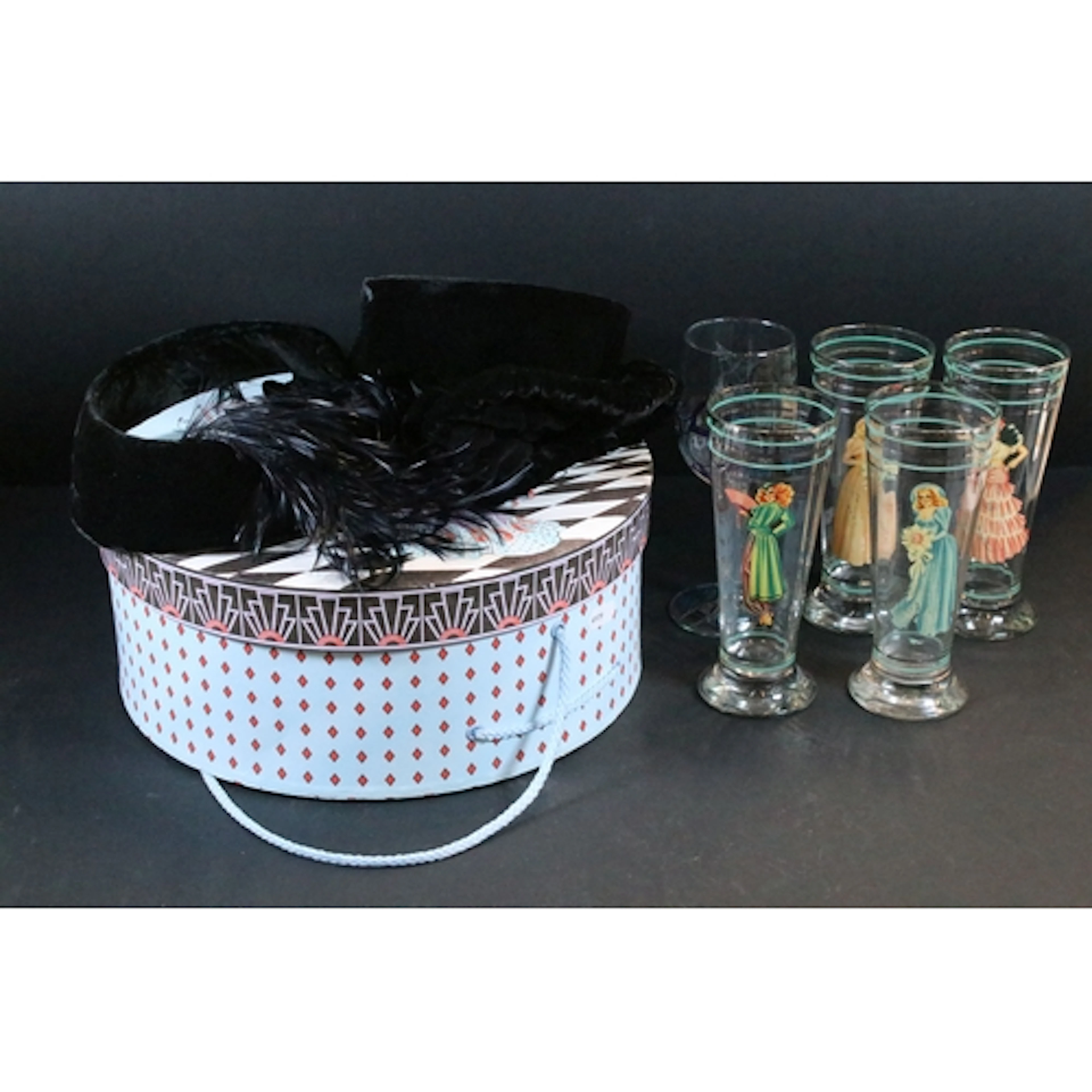 Set of four 1940's vintage fluted glasses with pin up girl s...