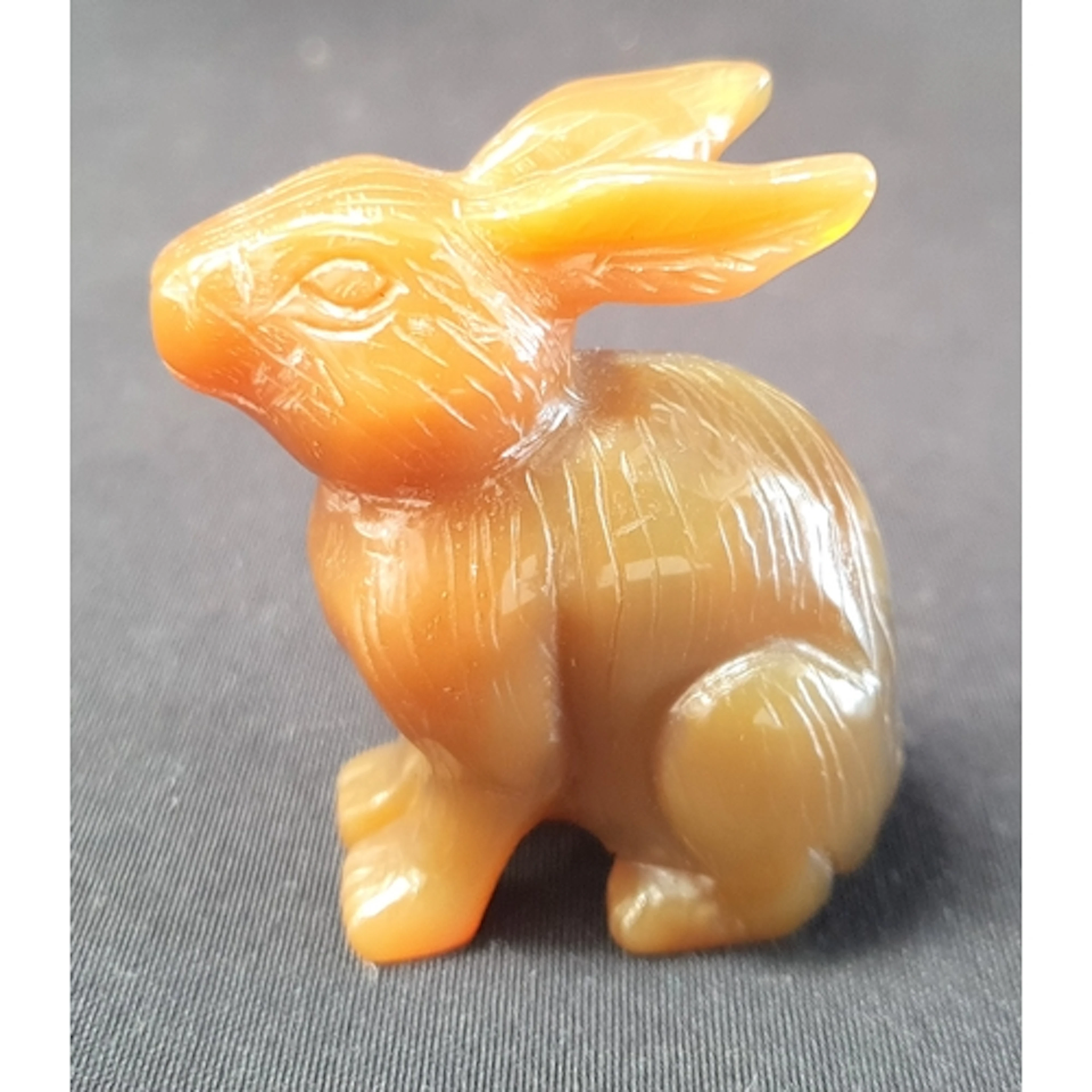 CARVED AGATE RABBIT 5.2cm high