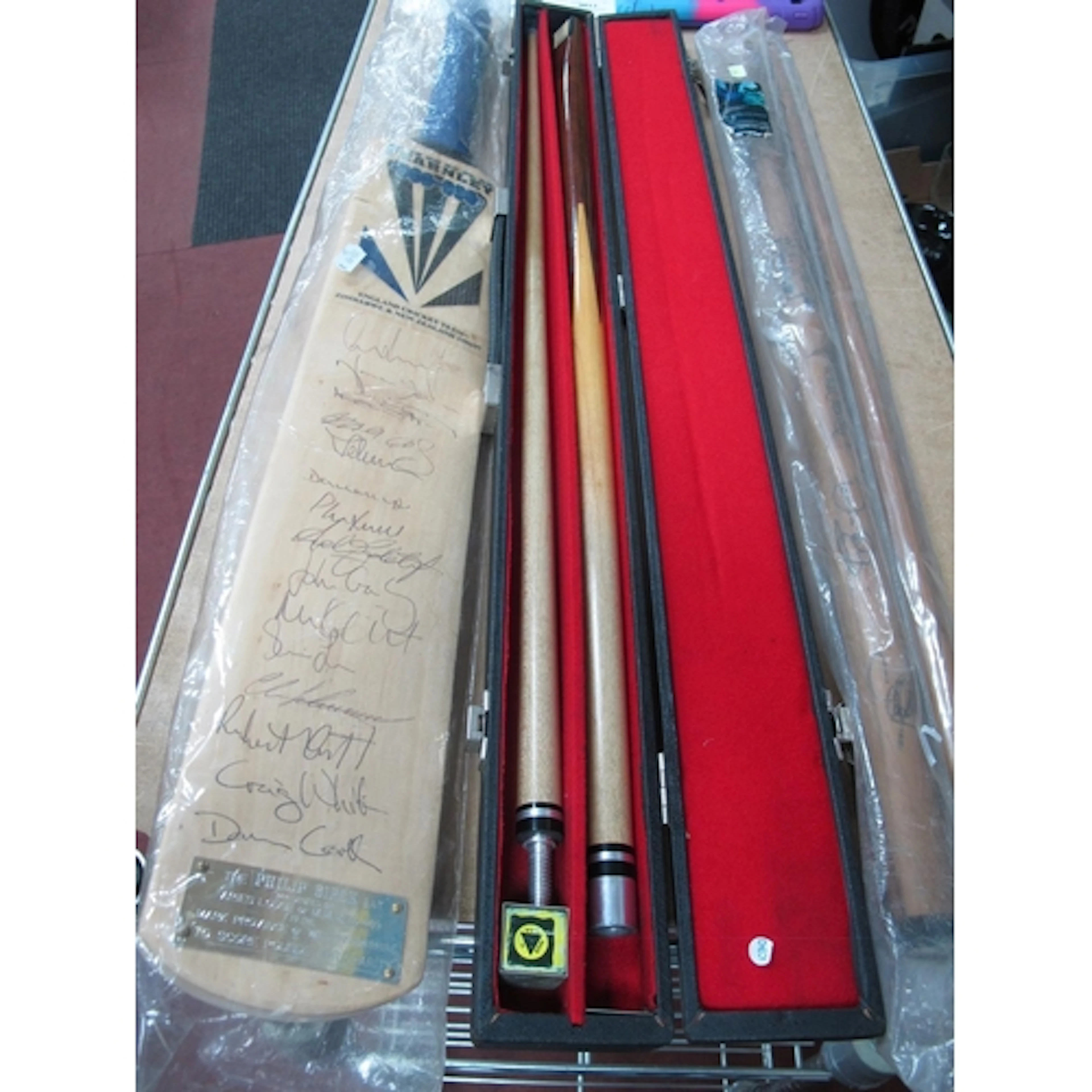 Snooker Autographs approx 16, including Dott, Bond, Hendry, ...