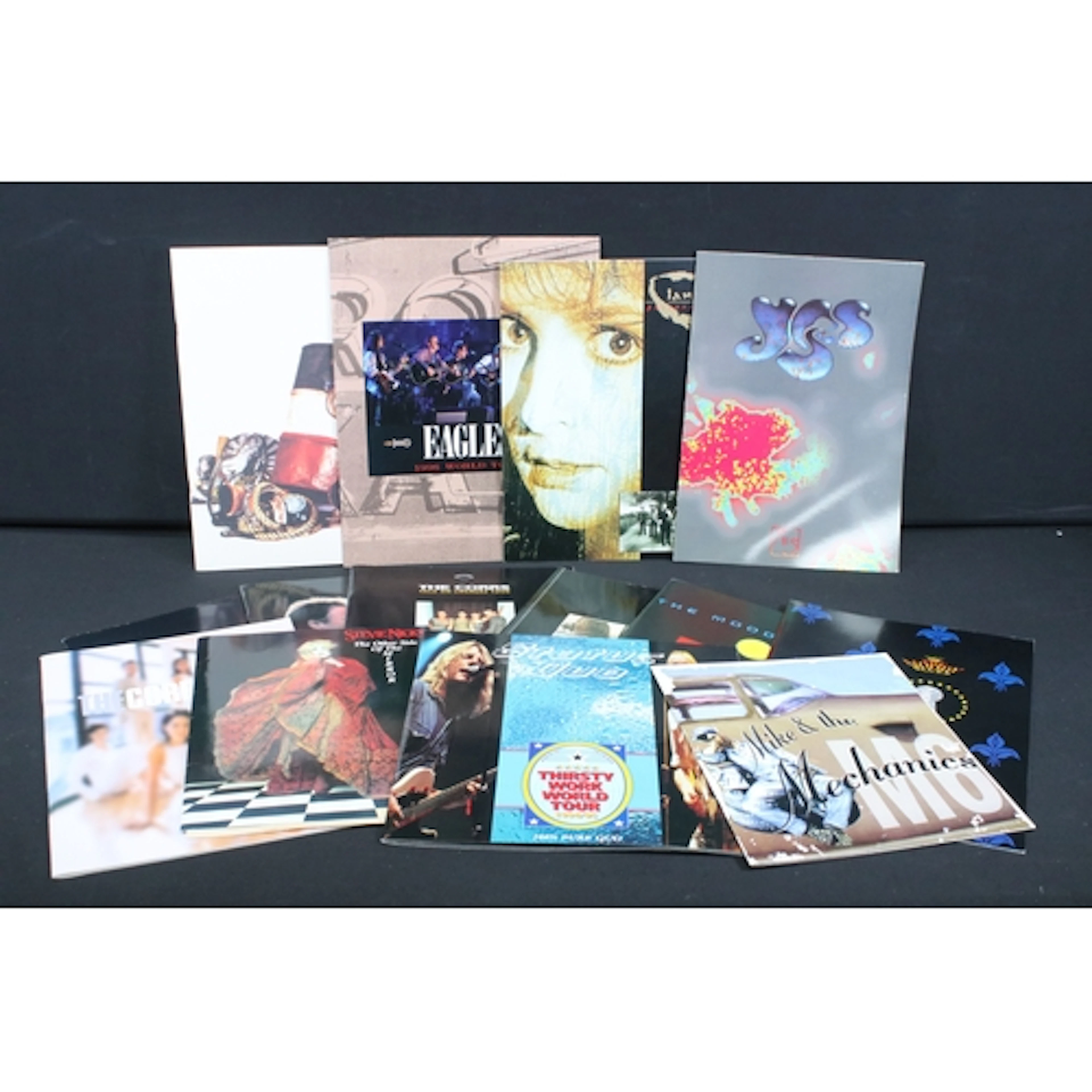 Memorabilia - 13 Tour programmes to include Moody Blues (one...