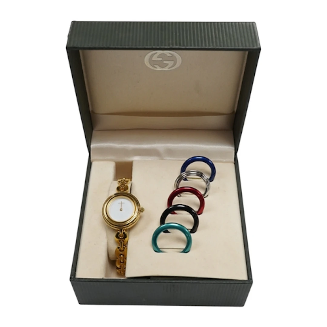 A lady's recent gilt stainless steel Gucci quartz wrist watc...