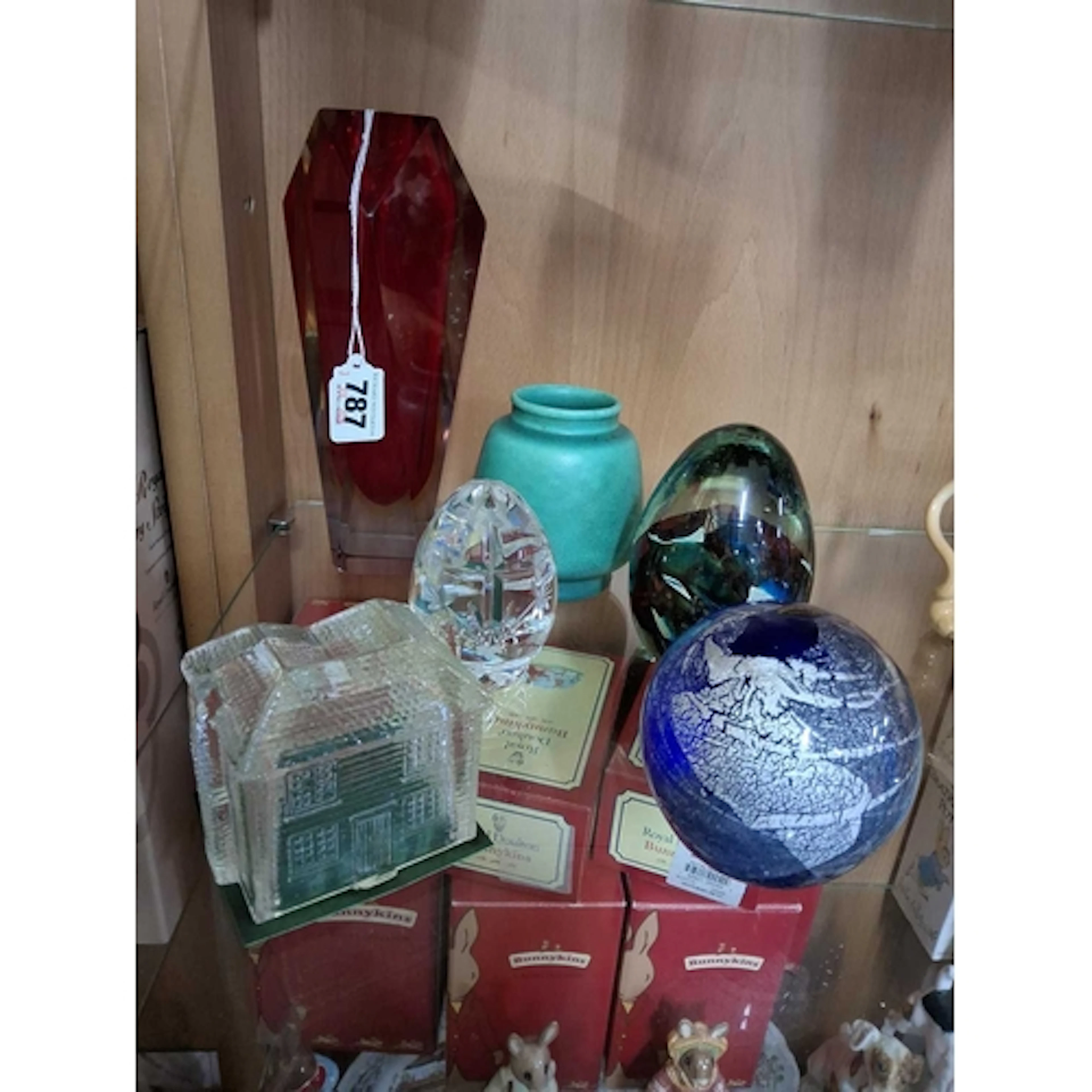 A GROUP OF GLASS AND CERAMICS, comprising a Murano sommerso ...