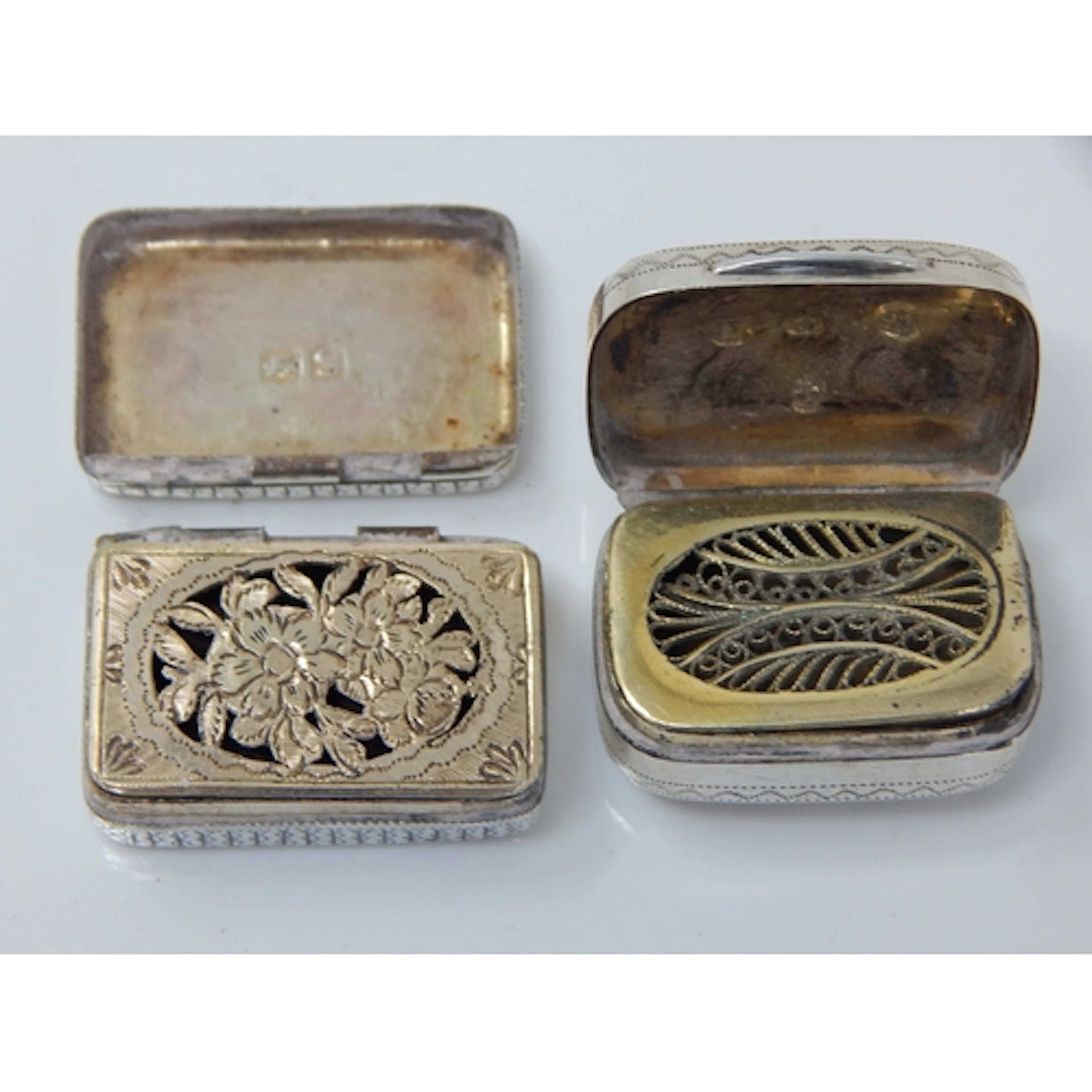 2 x George III Silver Vinaigrettes with Pierced Gilded Grill...