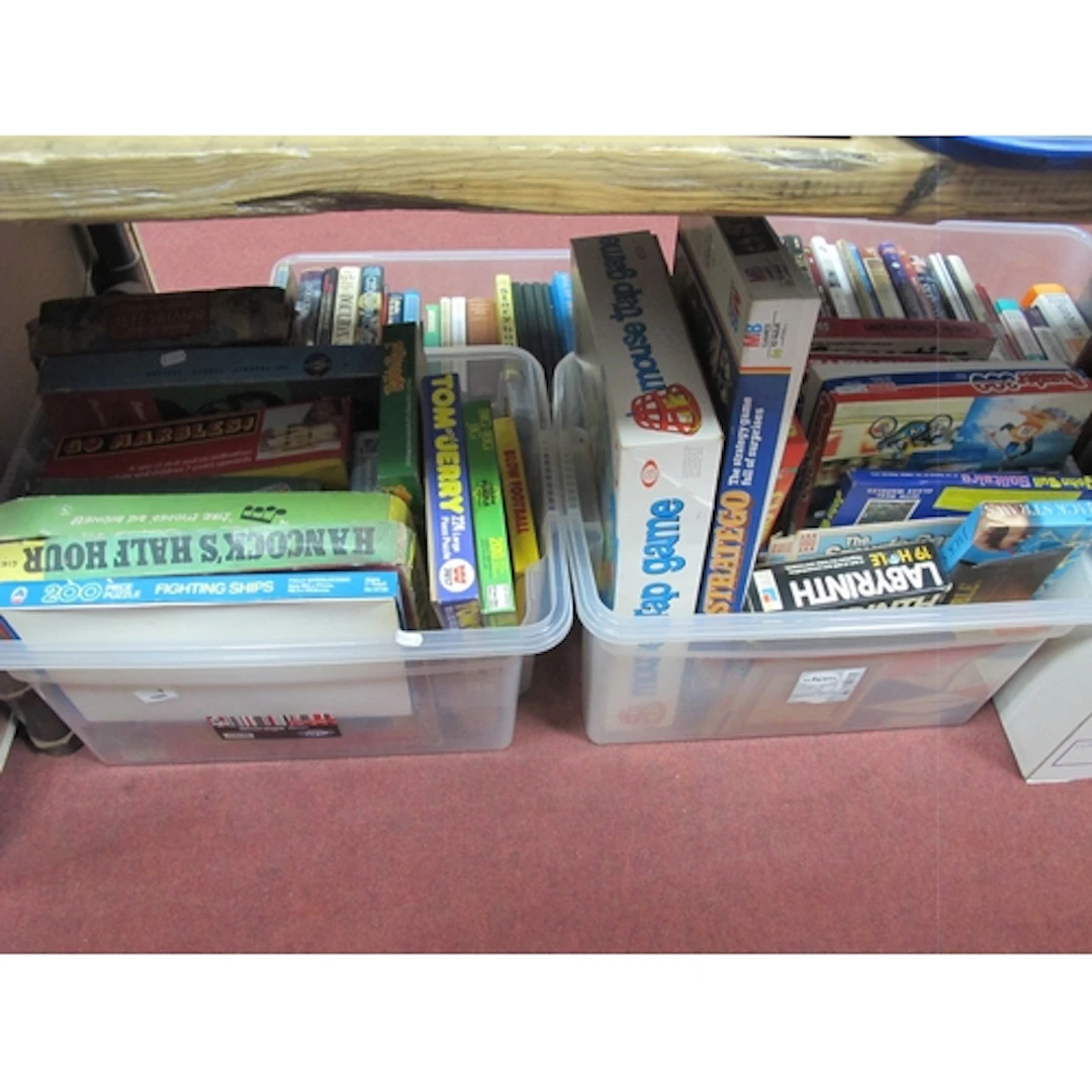 Quantity of boxed board games and games, including MB Games ...