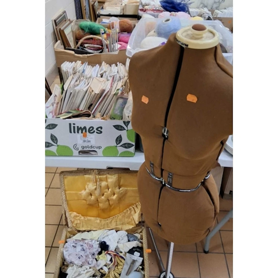 FIVE BOXES AND LOOSE NEEDLE CRAFT ITEMS, to include a vintag...