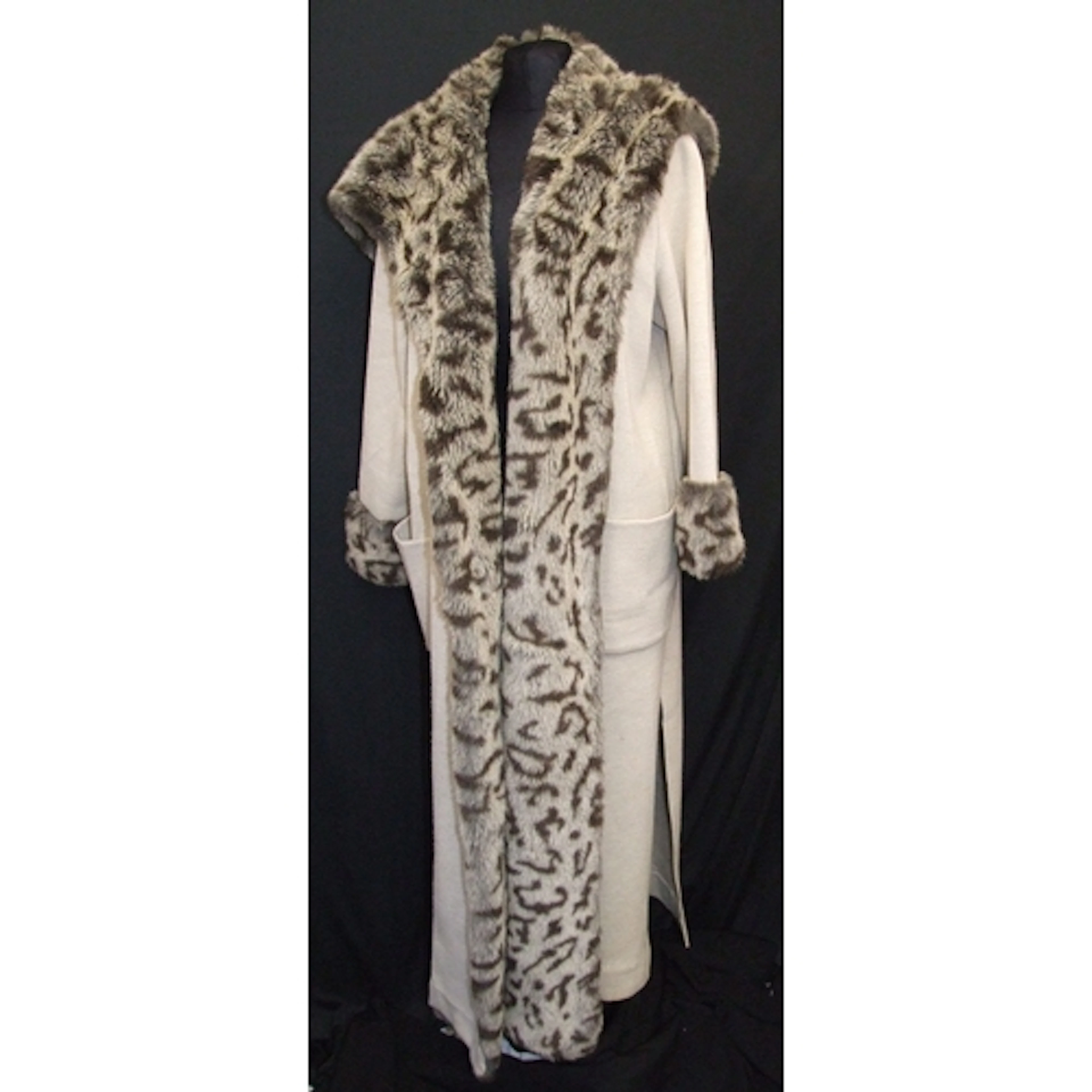 Gill Harvey Medici Knitted Coat with faux fur trim, labelled...