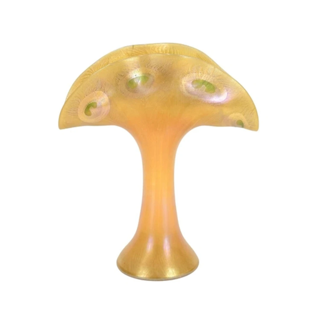 Louis Comfort TIFFANY (AMERICAN 1848-1933) A Favrille glass ...