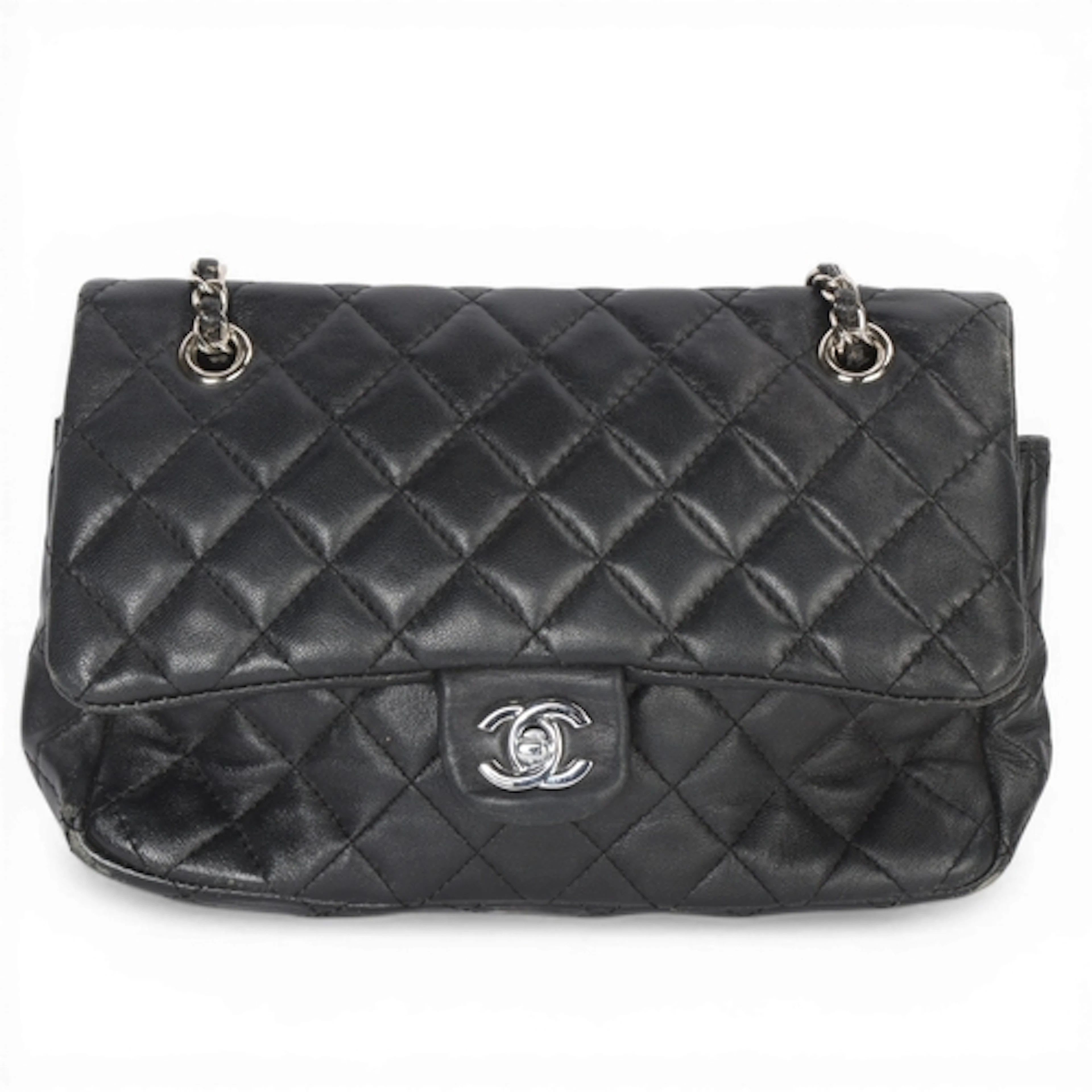 CHANEL - black quilted leather Classic handbag, width 25cm