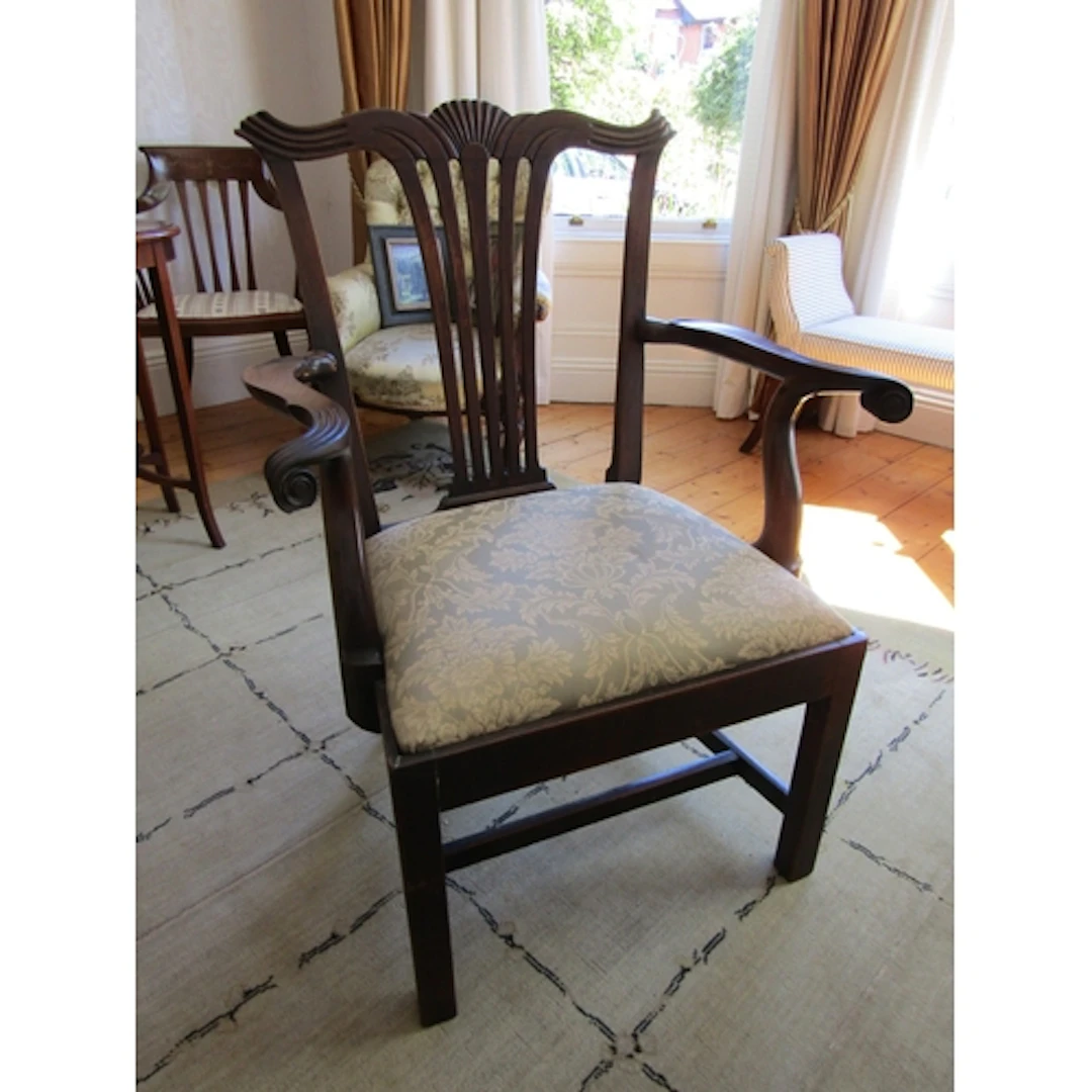 Irish George III Mahogany Carver Upper Shell Motif Decoratio...