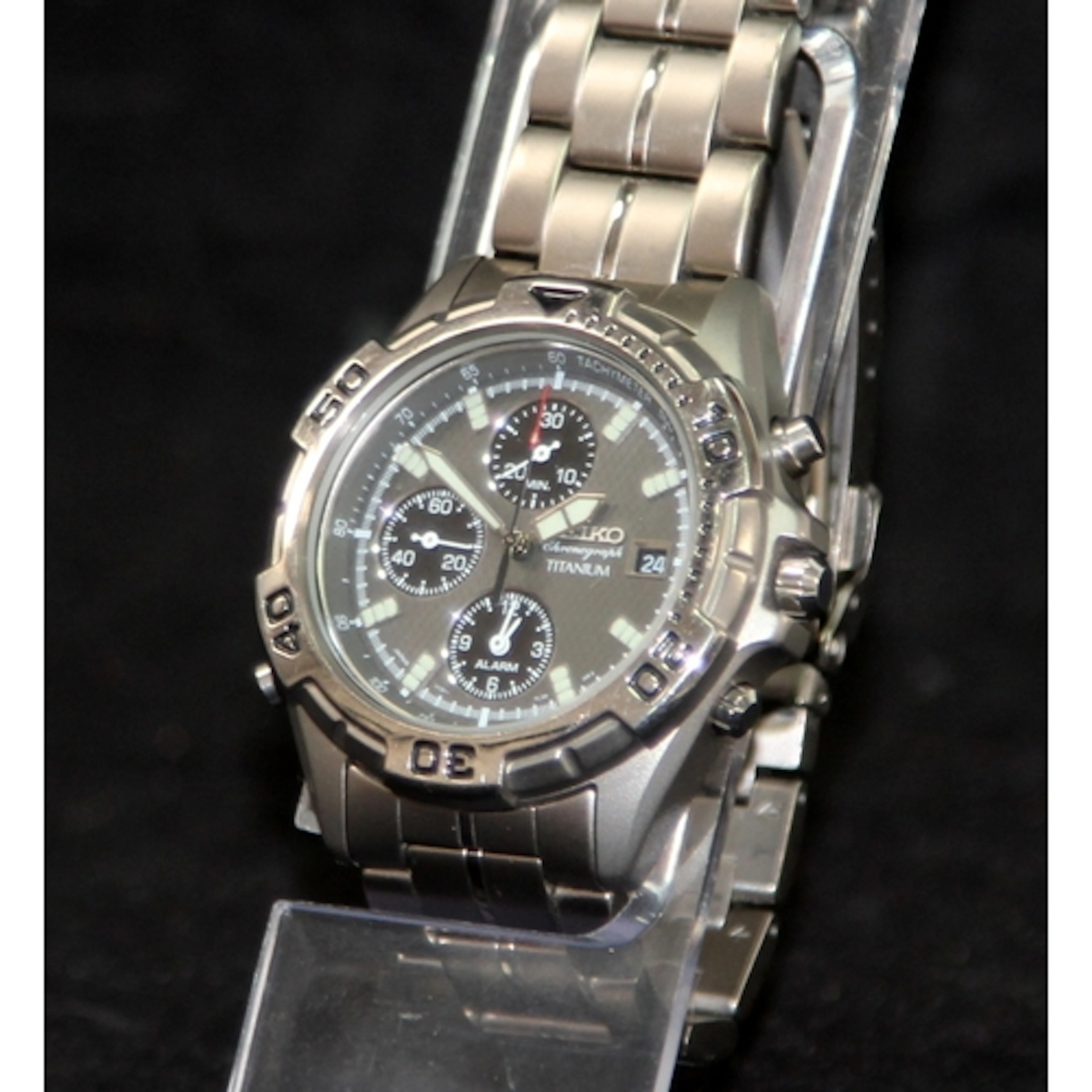 Seiko Titanium gents quartz alarm chronograph ref:7T32-7H40....