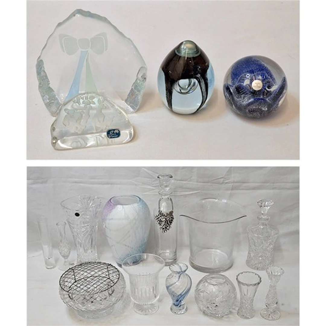 4 Paperweights, tallest approx. 14cm H, Glass & Crystal incl...