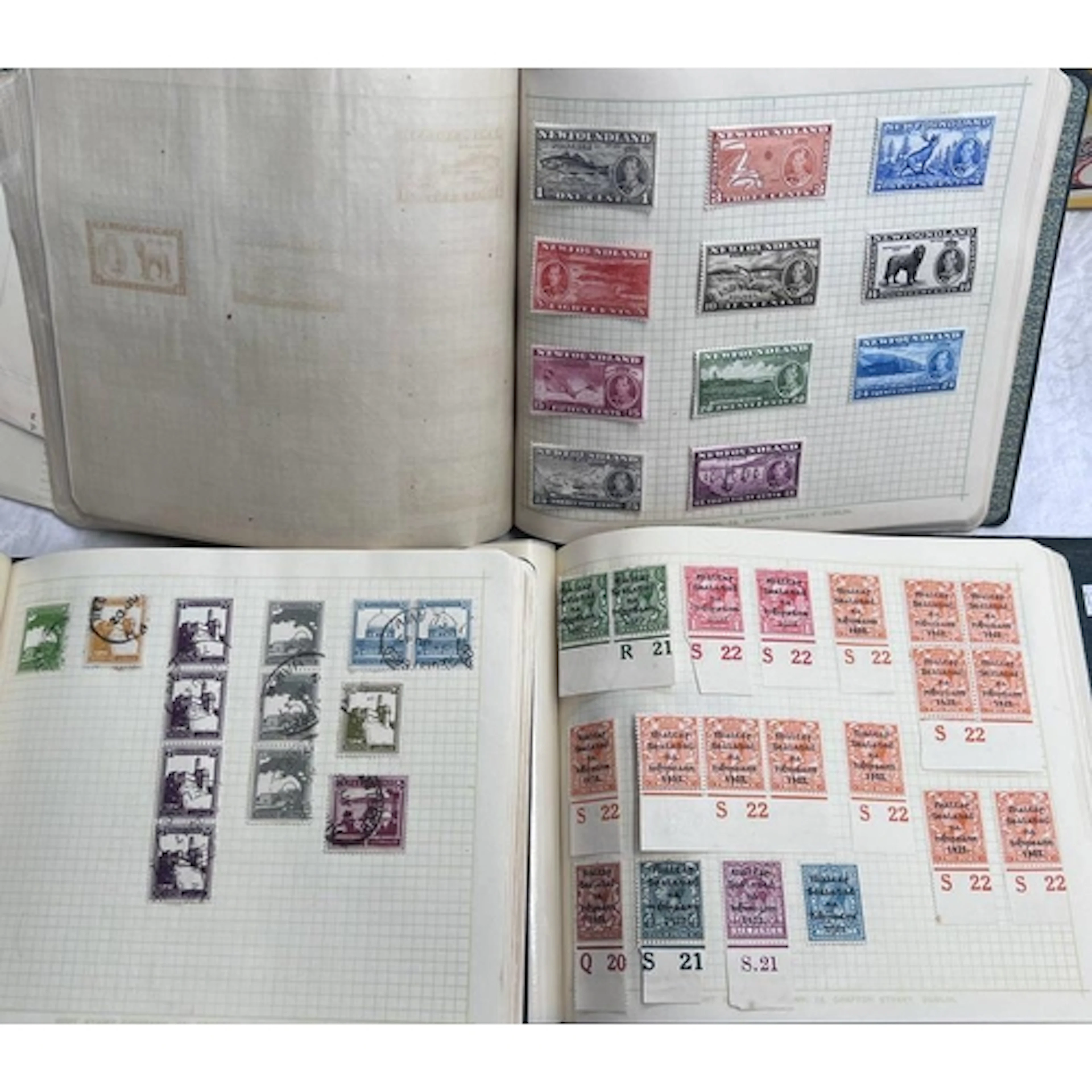 2 ALBUMS OF COMMONWEALTH STAMPS TO INCLUDE MINT GIBRALTAR SE...