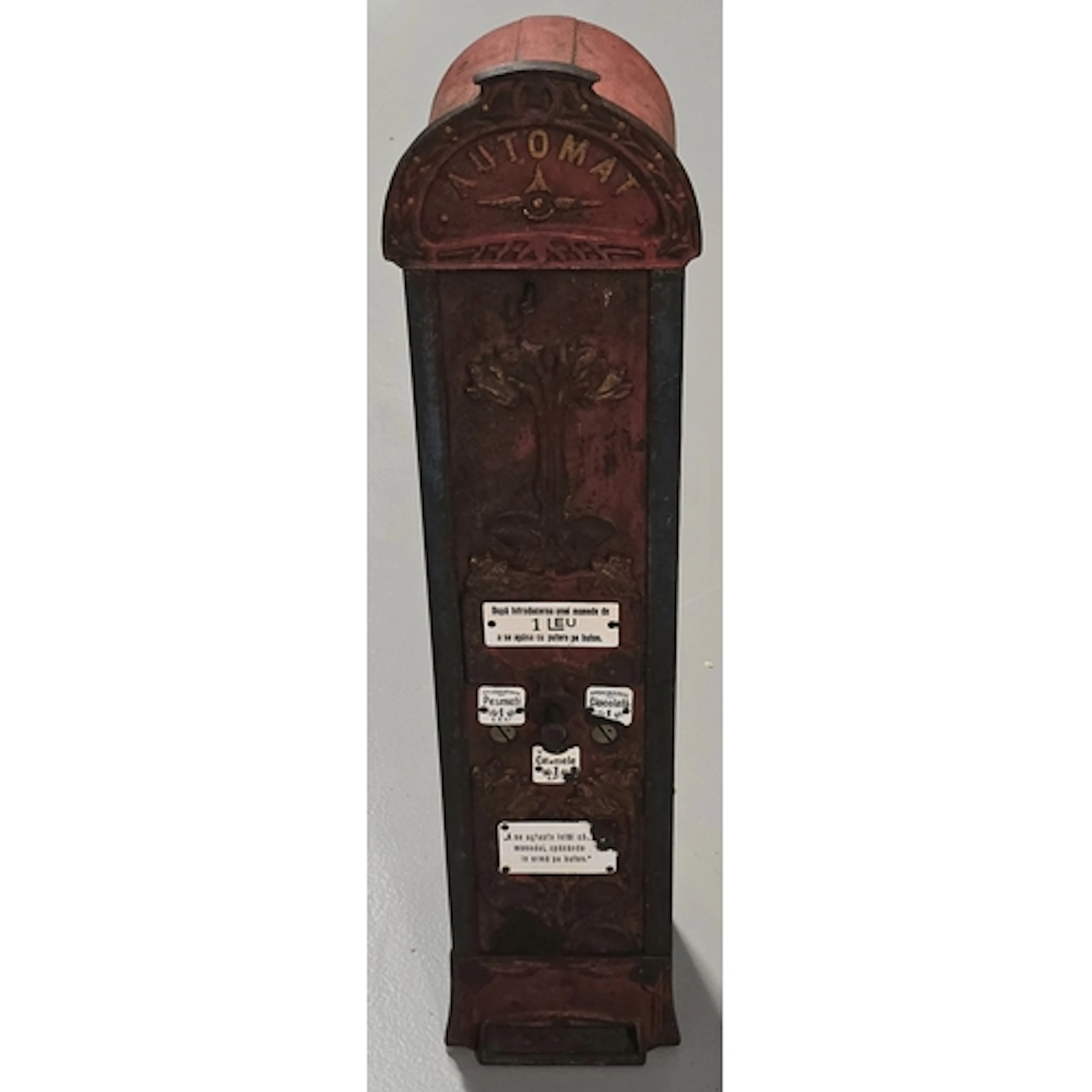 Antique cast iron Stollwerck chocolate vending machine c.190...
