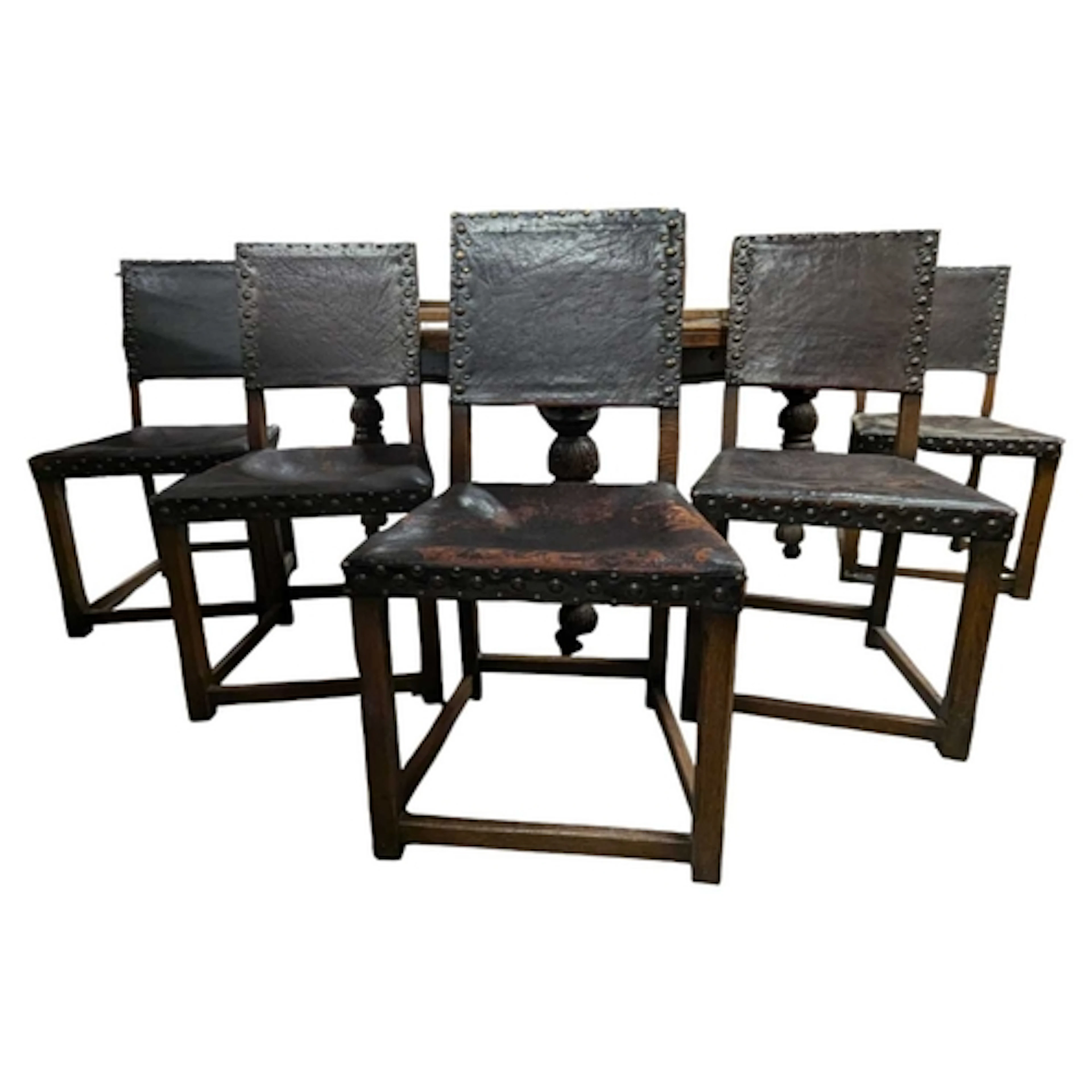 A 19th-century Victorian oak extending wind out dining table...