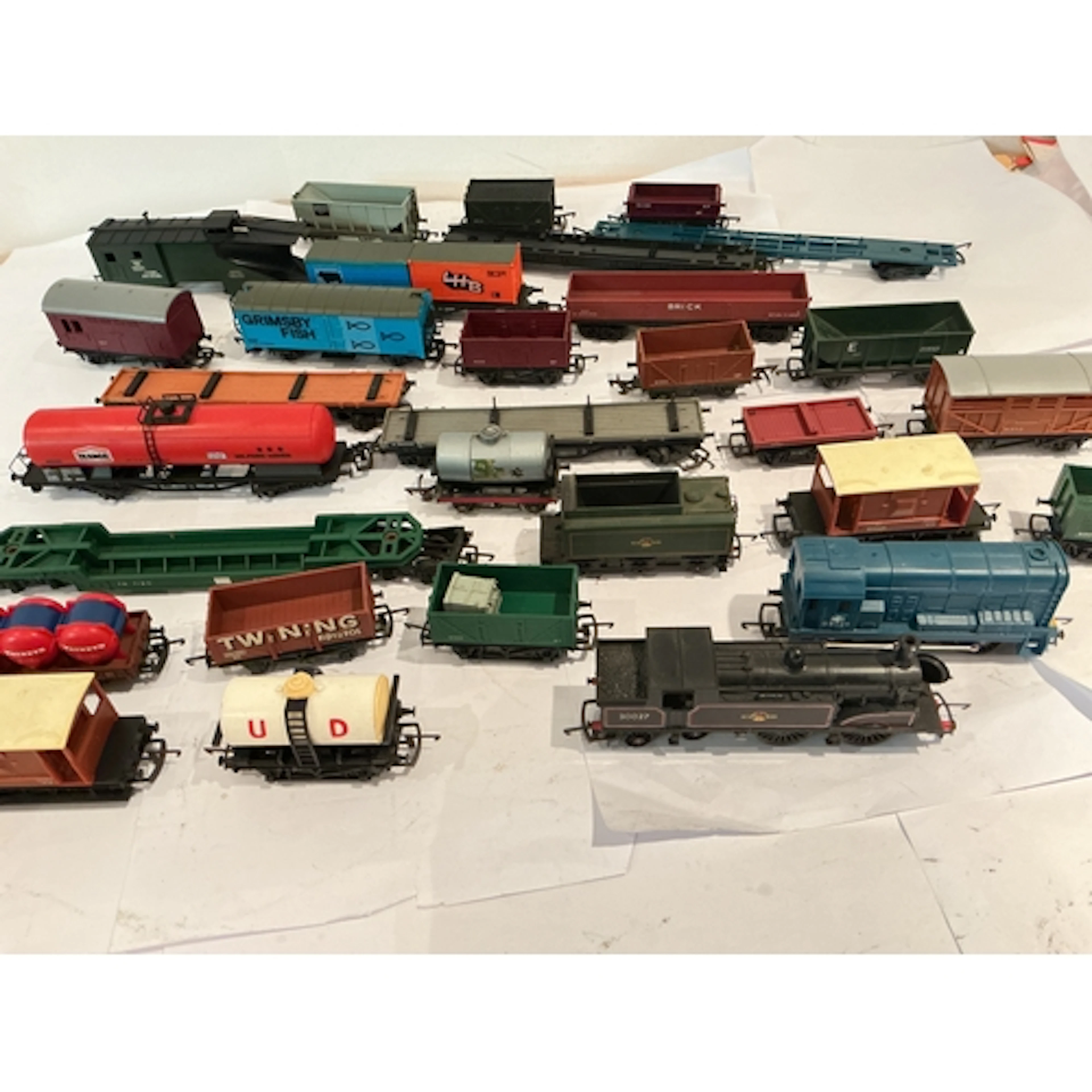 A Box Containing Loose 00 Gauge Wagons, coaches And Locomoti...