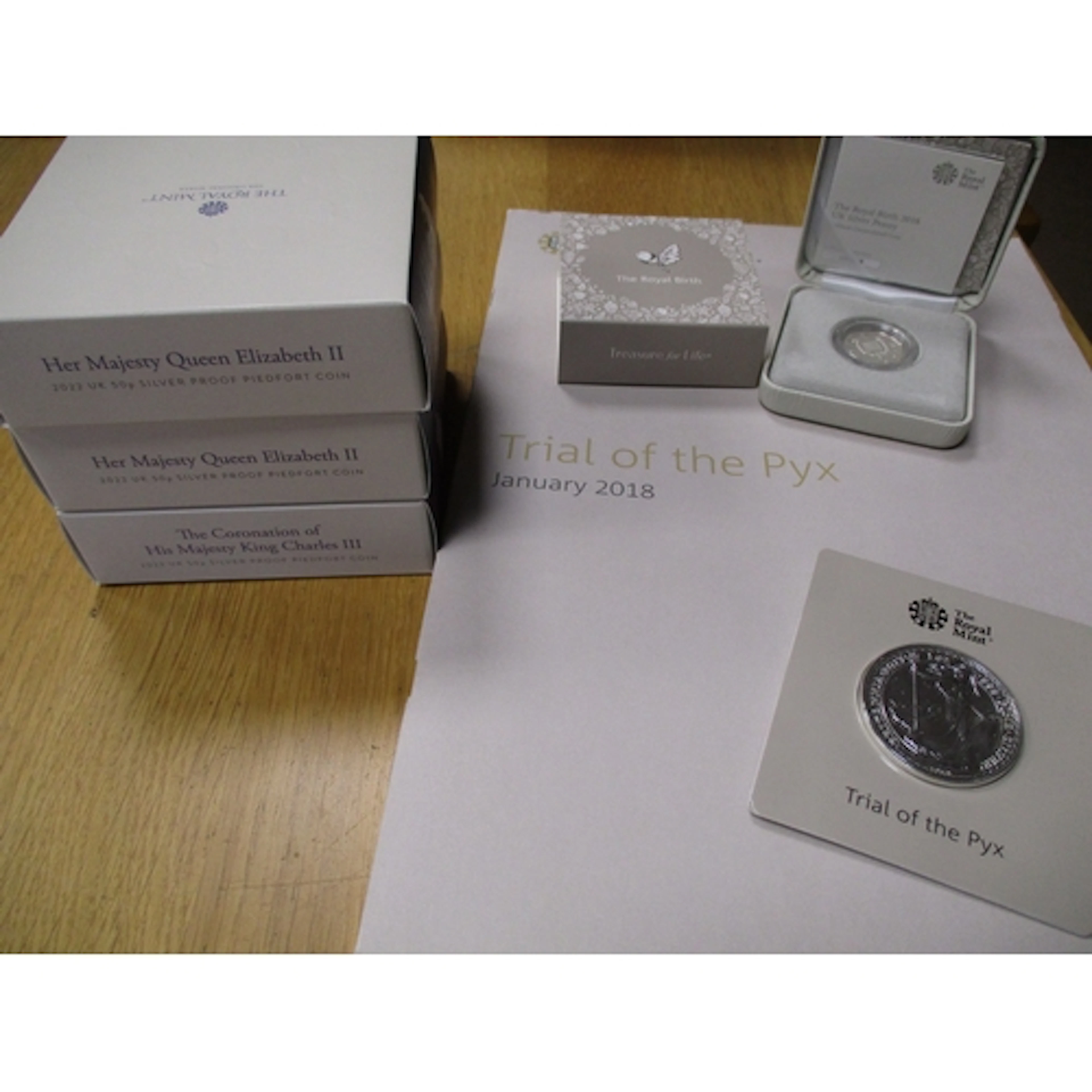 Royalty collection of boxed 50p silver piedfort proofs with ...