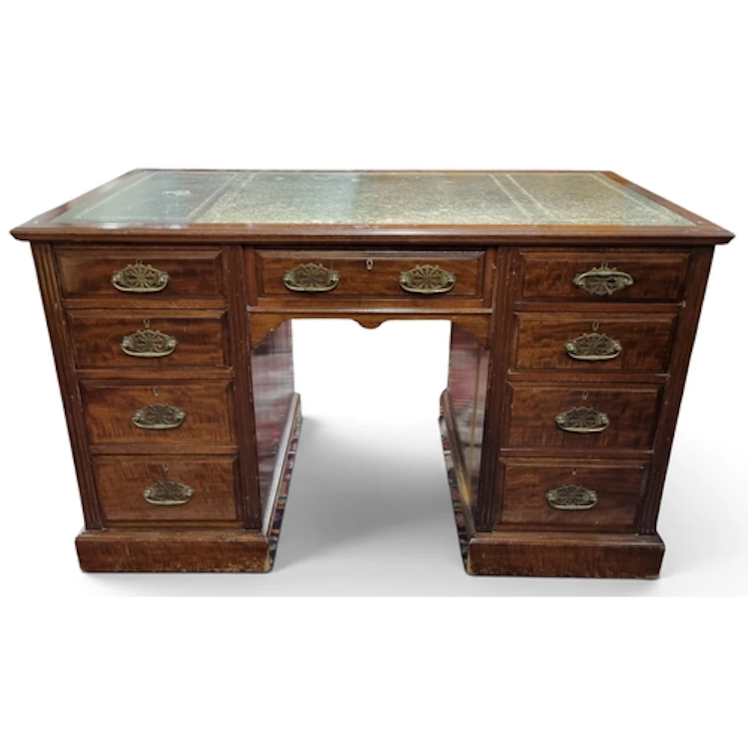A really good late 19th early 20th Century Mahogany Desk wit...