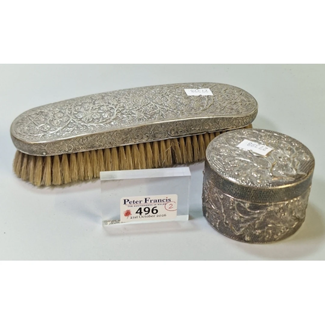 Antique Chinese export silver trinket or powder box with rep...