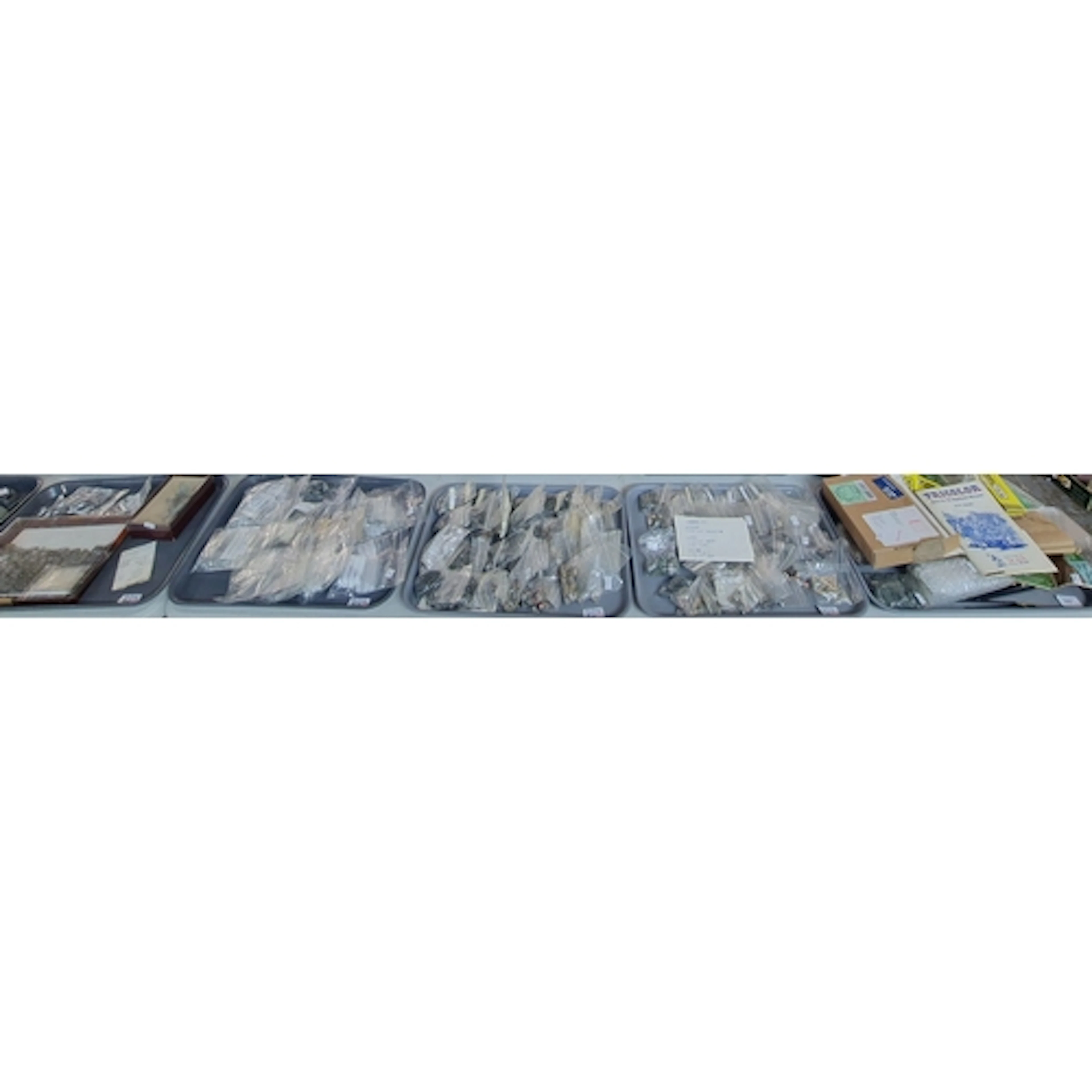 Large collection of miniature metal wargame figures, vehicle...