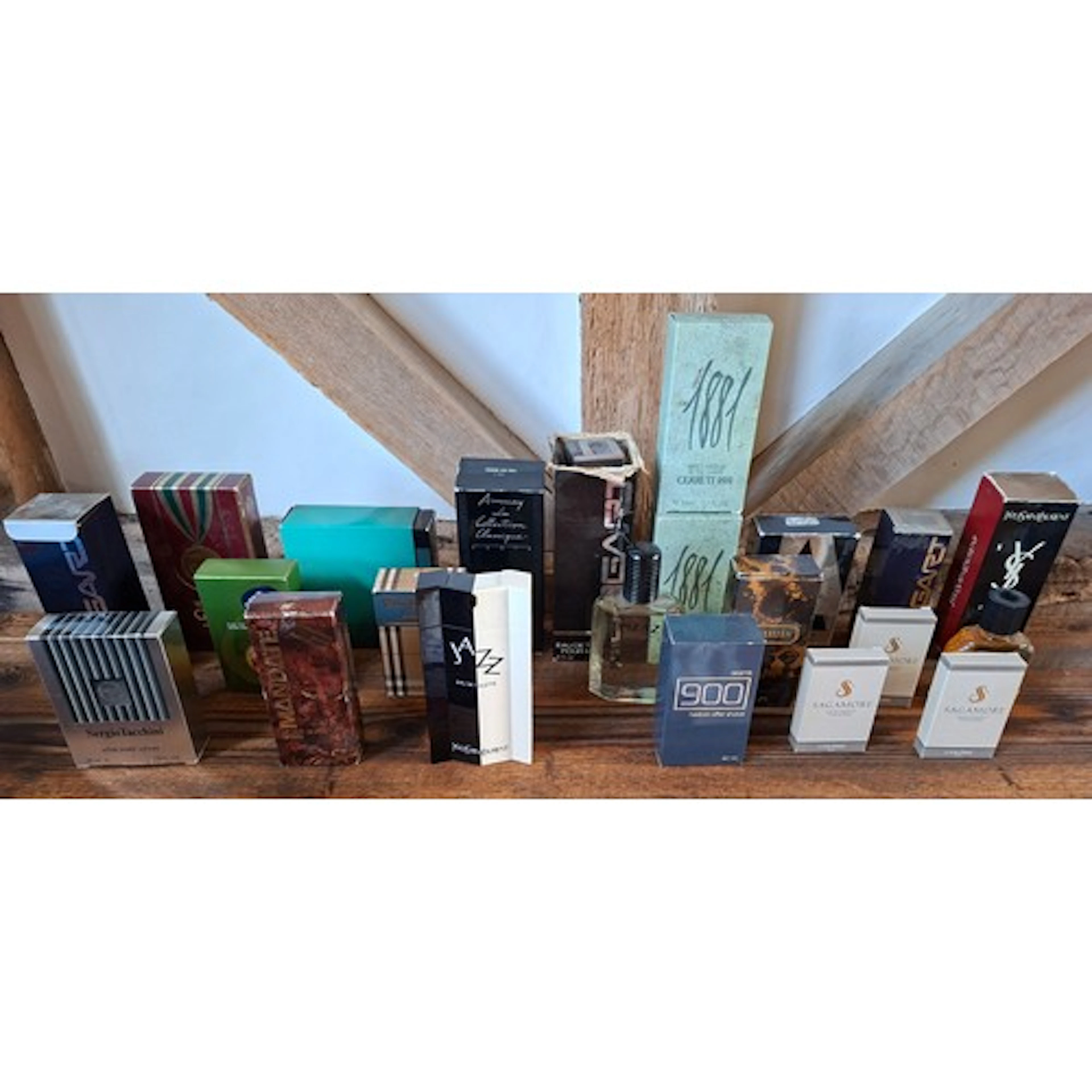 A quantity of gents vintage partially filled after-shaves an...