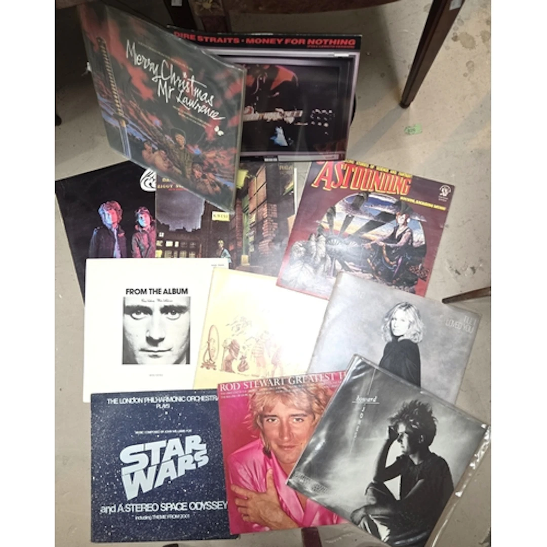 LPs Rock and Pop etc., David Bowie, Dire Straights, Genesis ...