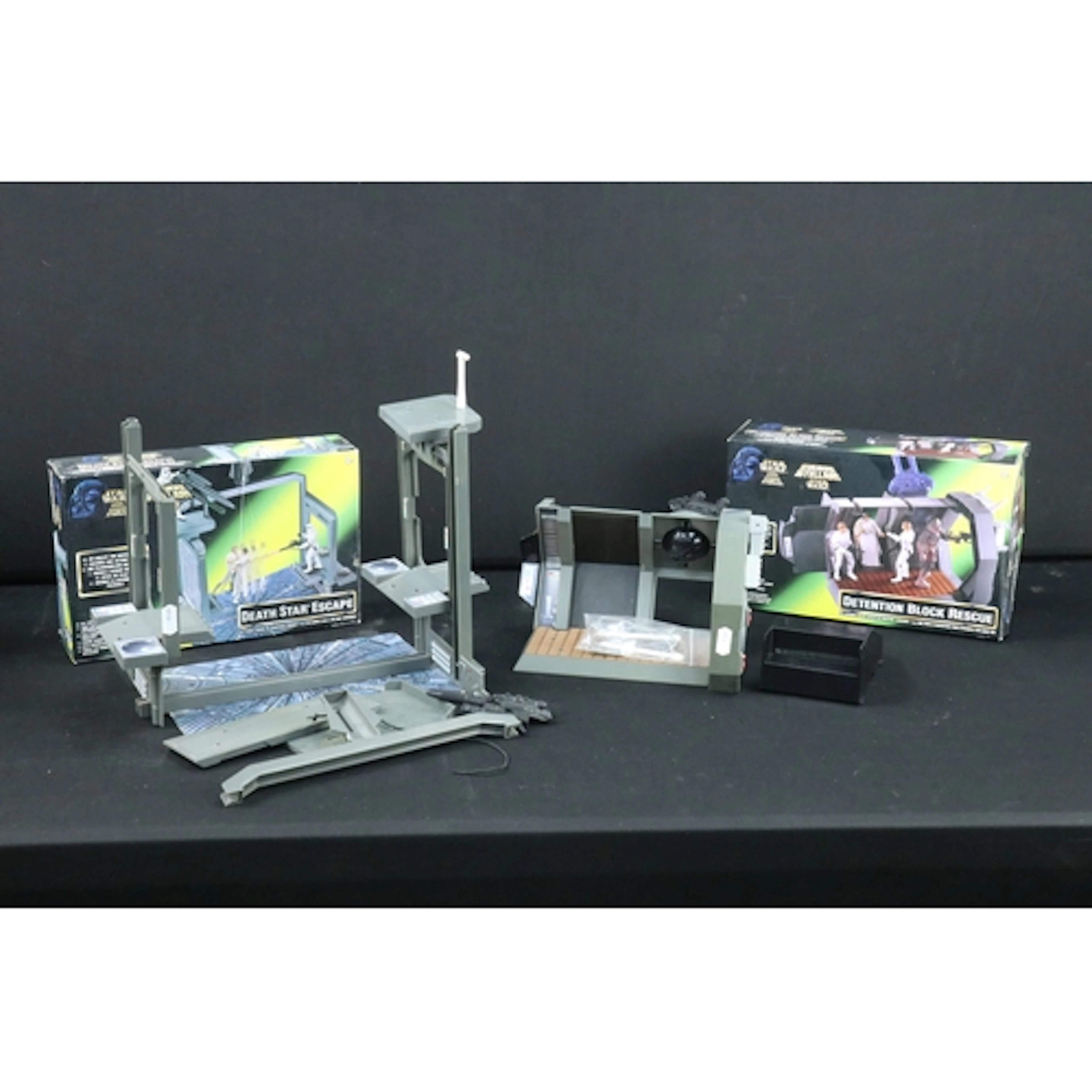 Star Wars - Two boxed Kenner Star Wars toys to include Deten...
