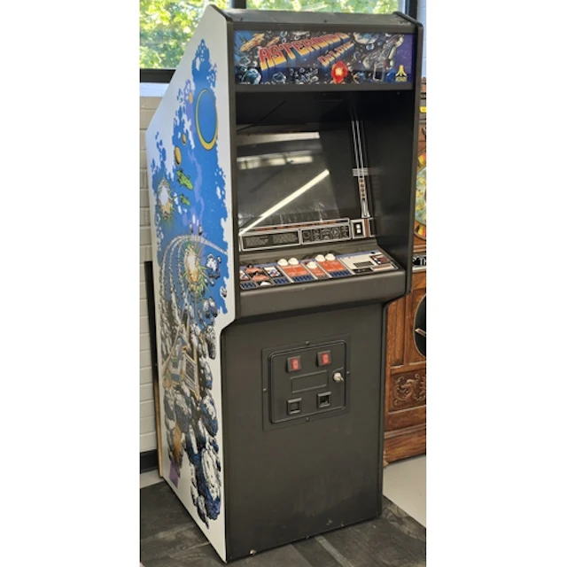 Vintage 1980 original Atari Asteroids DeLuxe arcade machine....
