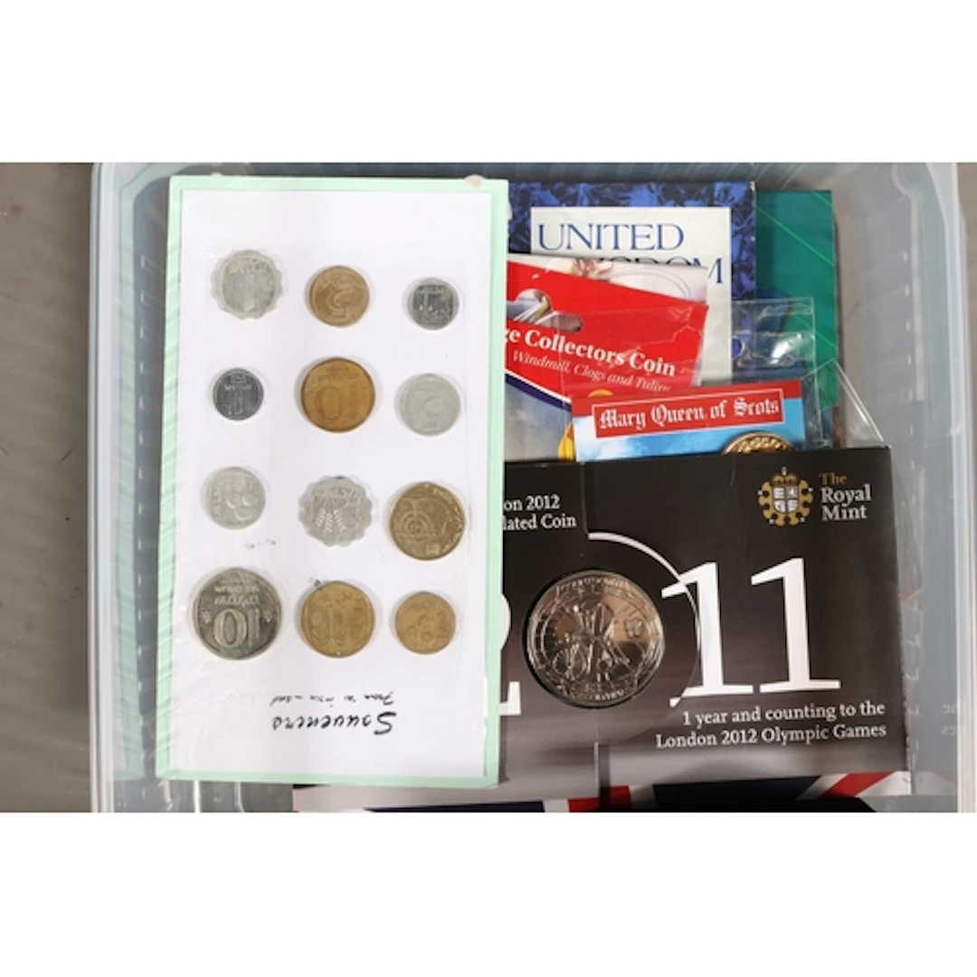 Coin collection to include UNITED KINGDOM Countdown to Londo...