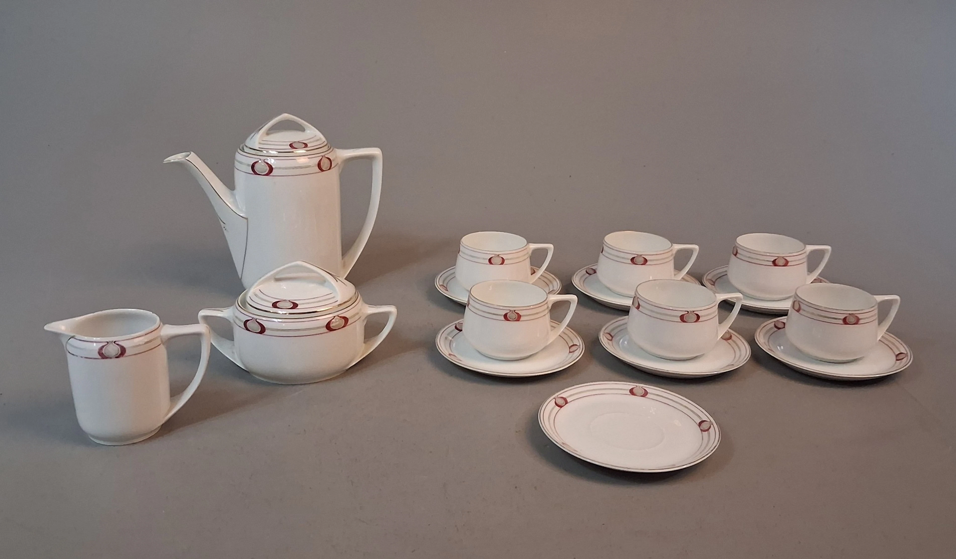 Rosenthal, "Donatello", 6 kaffekoppar, 7 kaffefat, kaffekanna, sockerskål