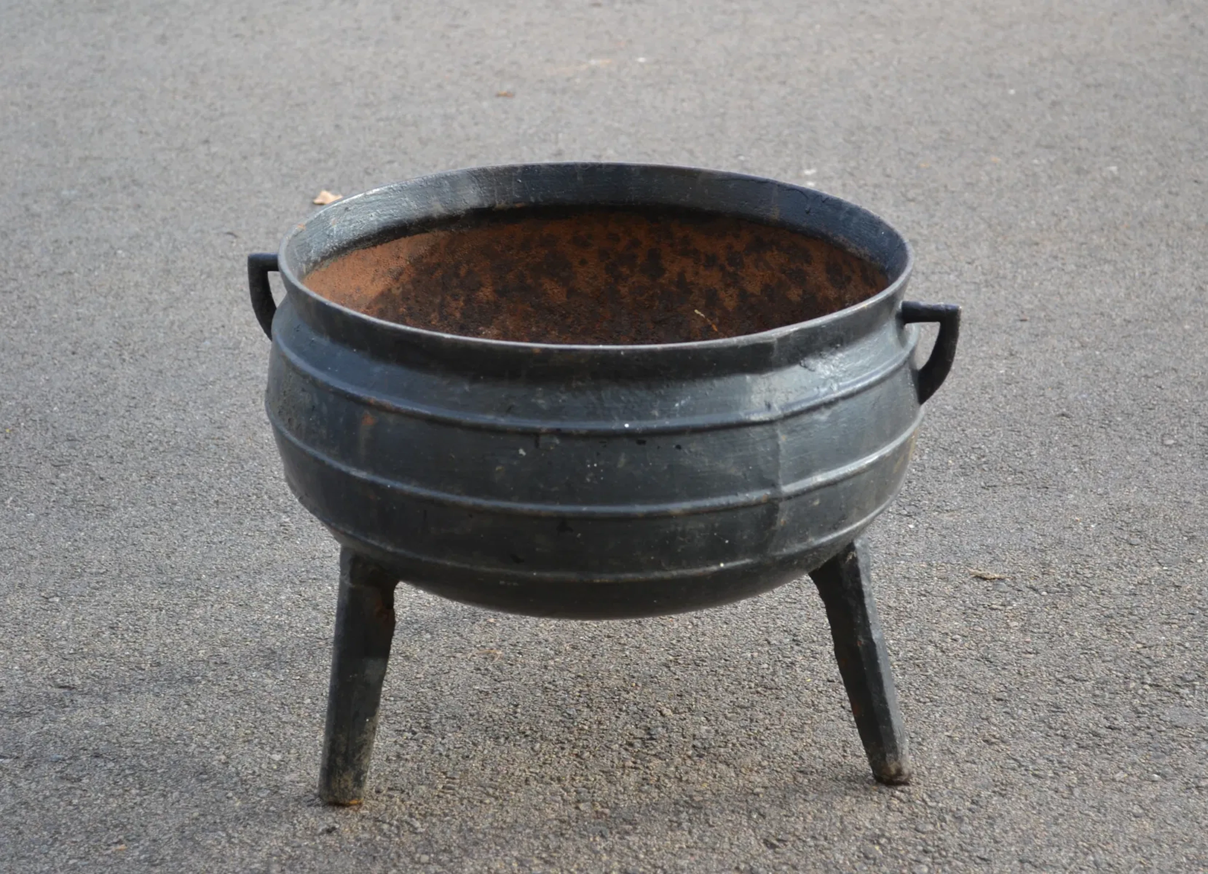 Trebensgryta. Gjutjärn, 1800/1900-talet.