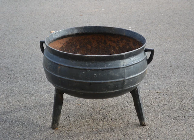 Trebensgryta. Gjutjärn, 1800/1900-talet.