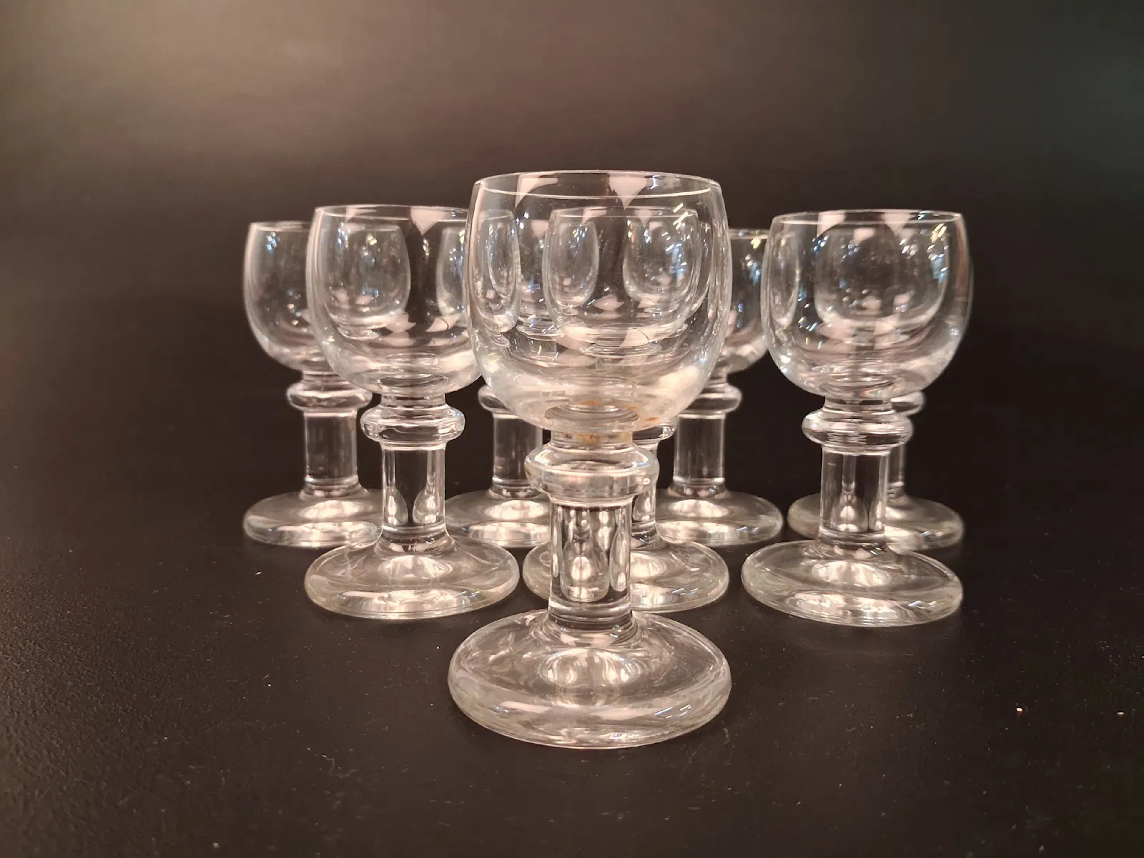 Per Lütken, 8 snapsglas. Holmegaard.